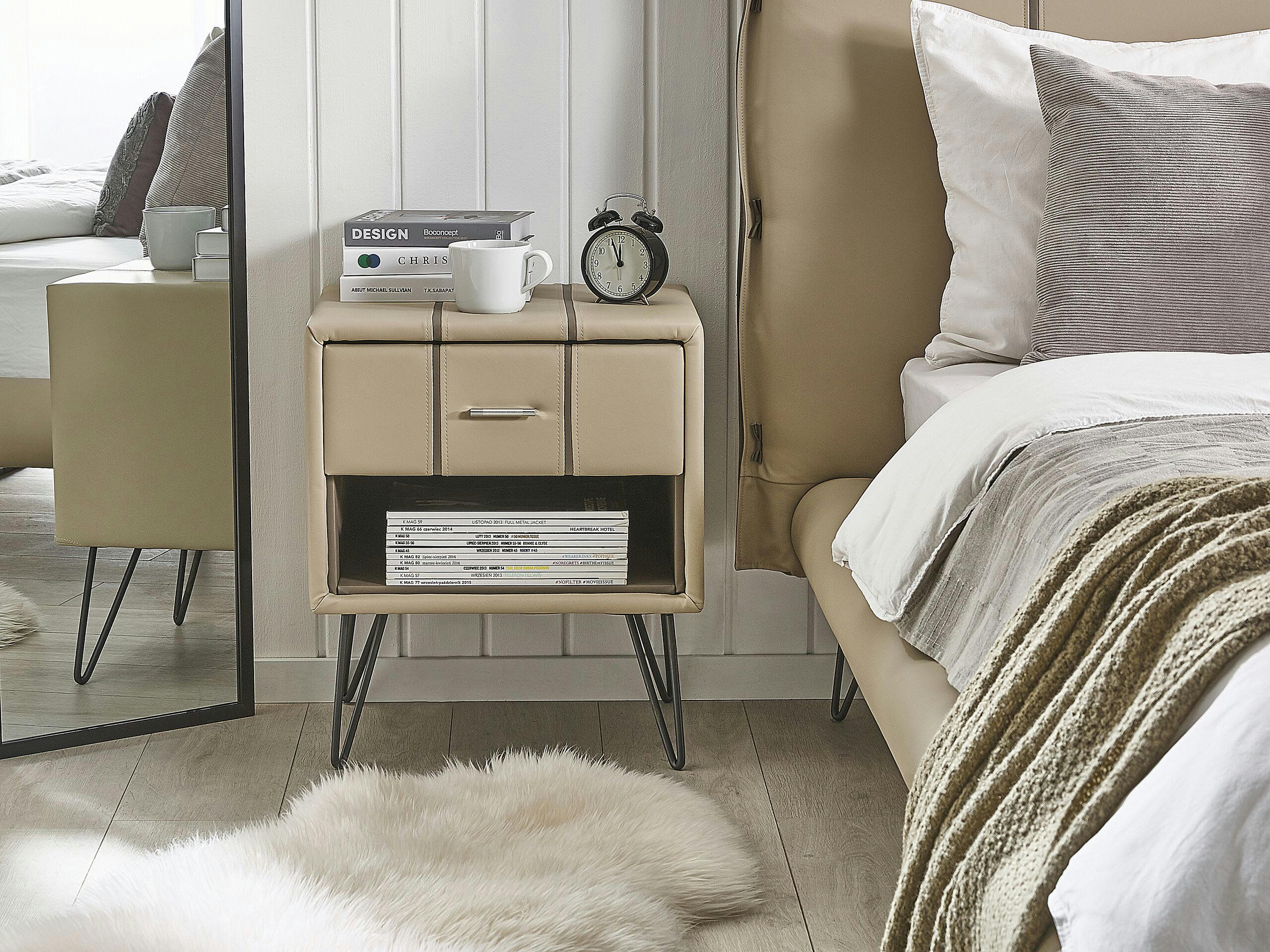 BETIN - Table de chevet en cuir PU beige