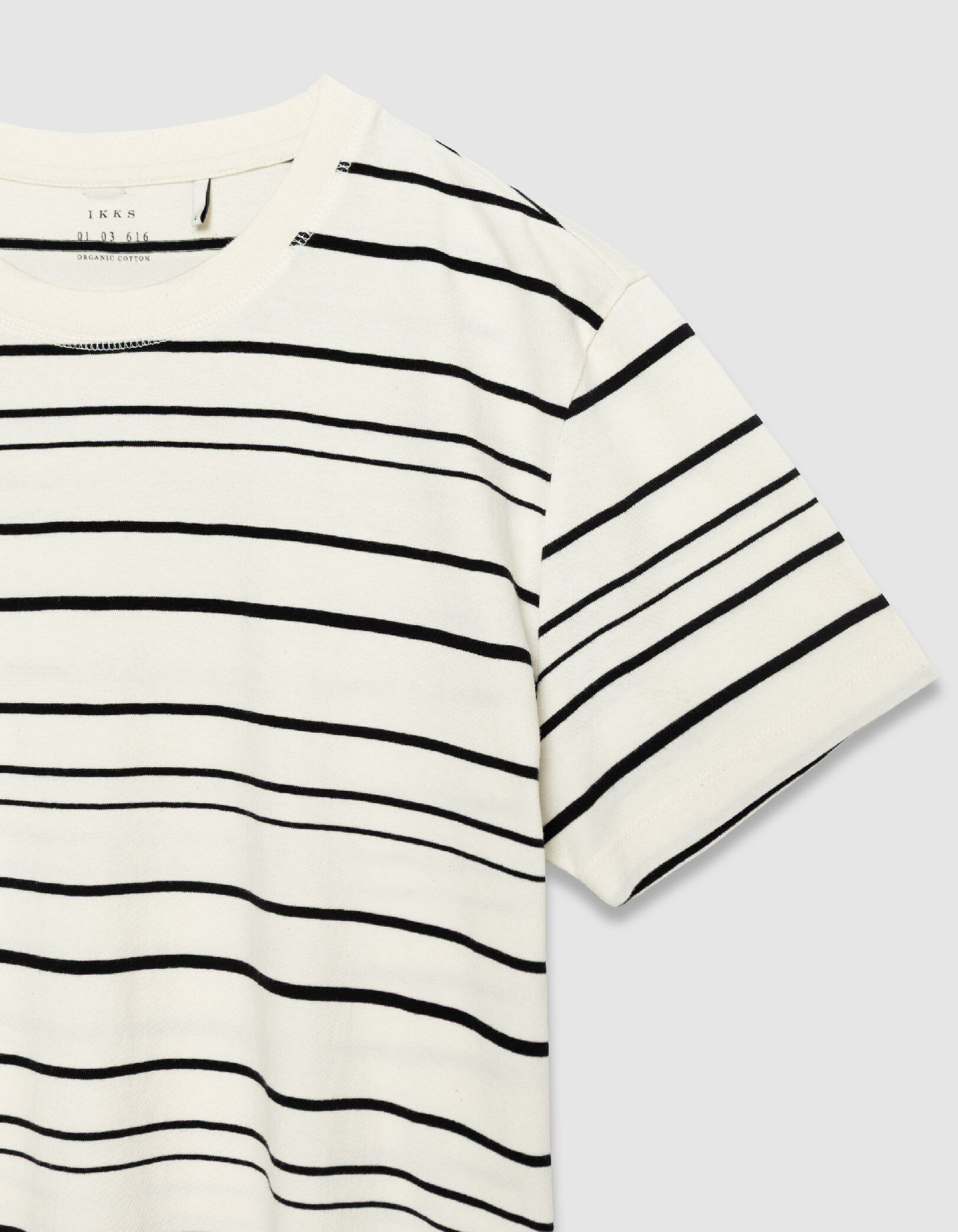 T-shirt blanc motif rayures noires Homme