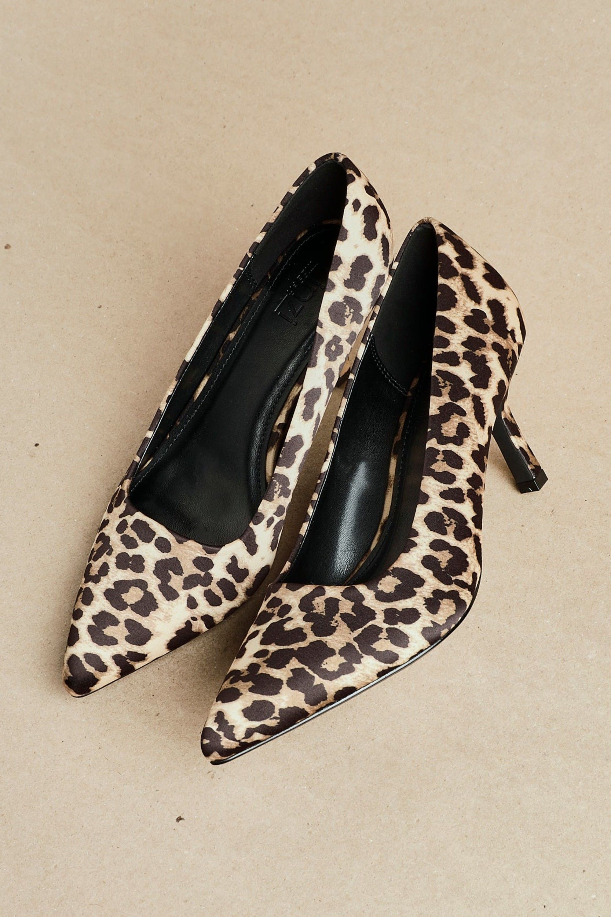 Linzi Aim Wide Fit Leopard Satin Classic Court Heel