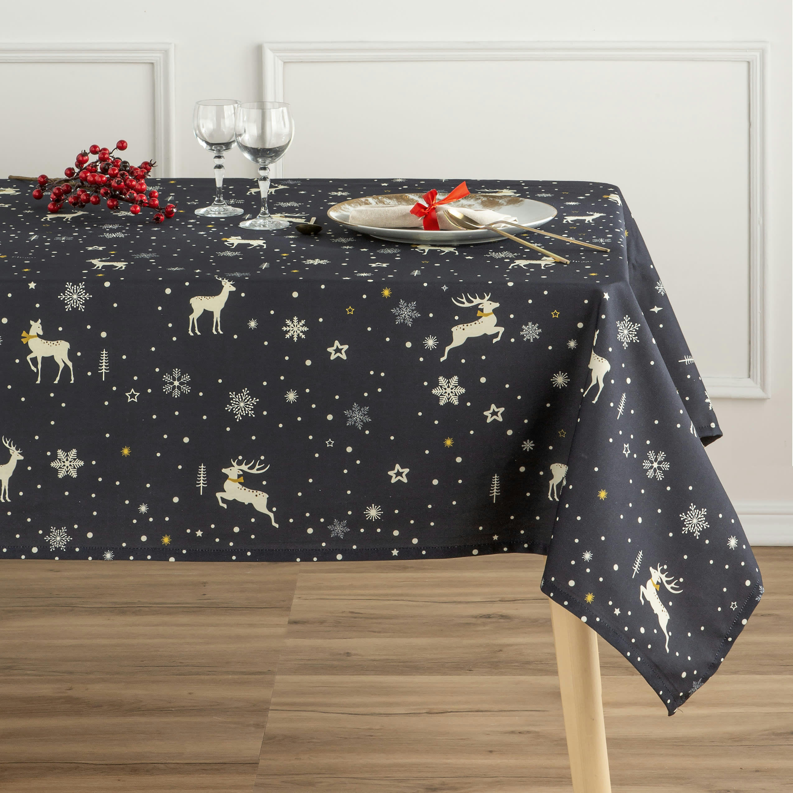COLLECTION DE NOËL IMPRIMÉE - Nappe en coton antitâche dessin de nöel multicolore 140x200 cm