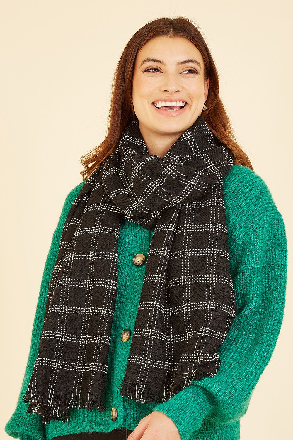Yumi Black Check Scarf