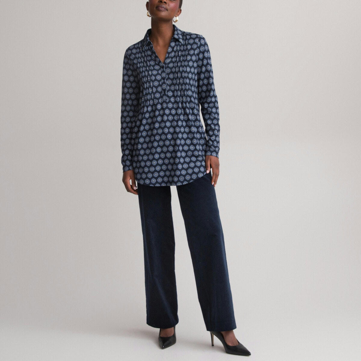 T-shirt col polo, forme chemise, manches longues