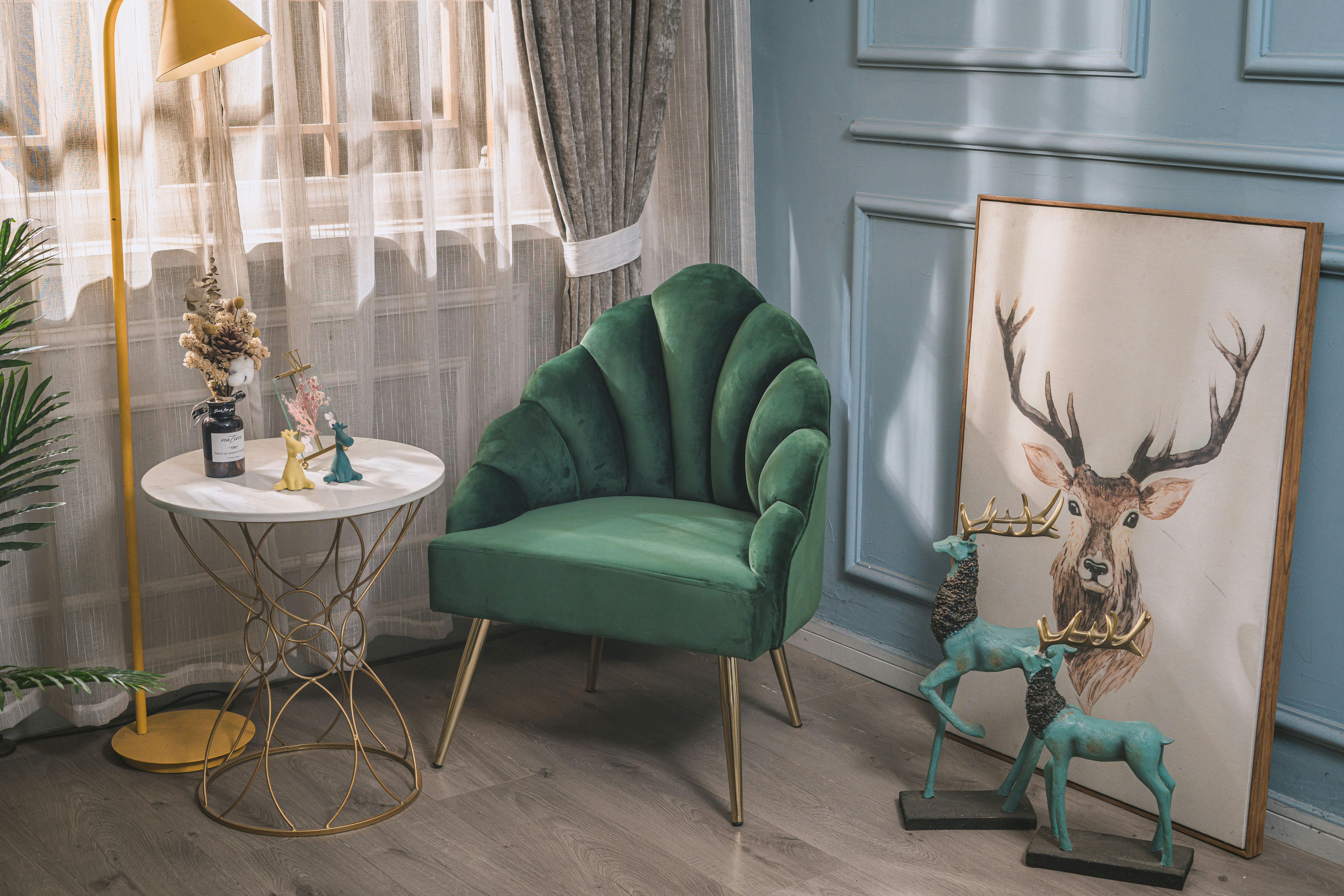 - Fauteuil retro en métal et velours vert