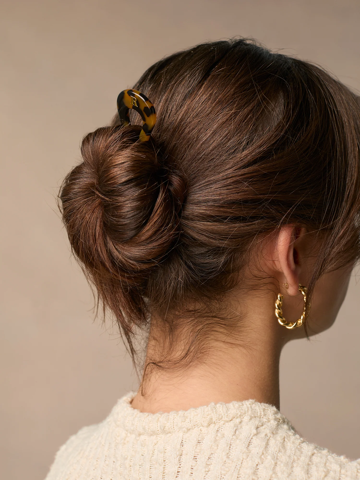 La broche à chignon