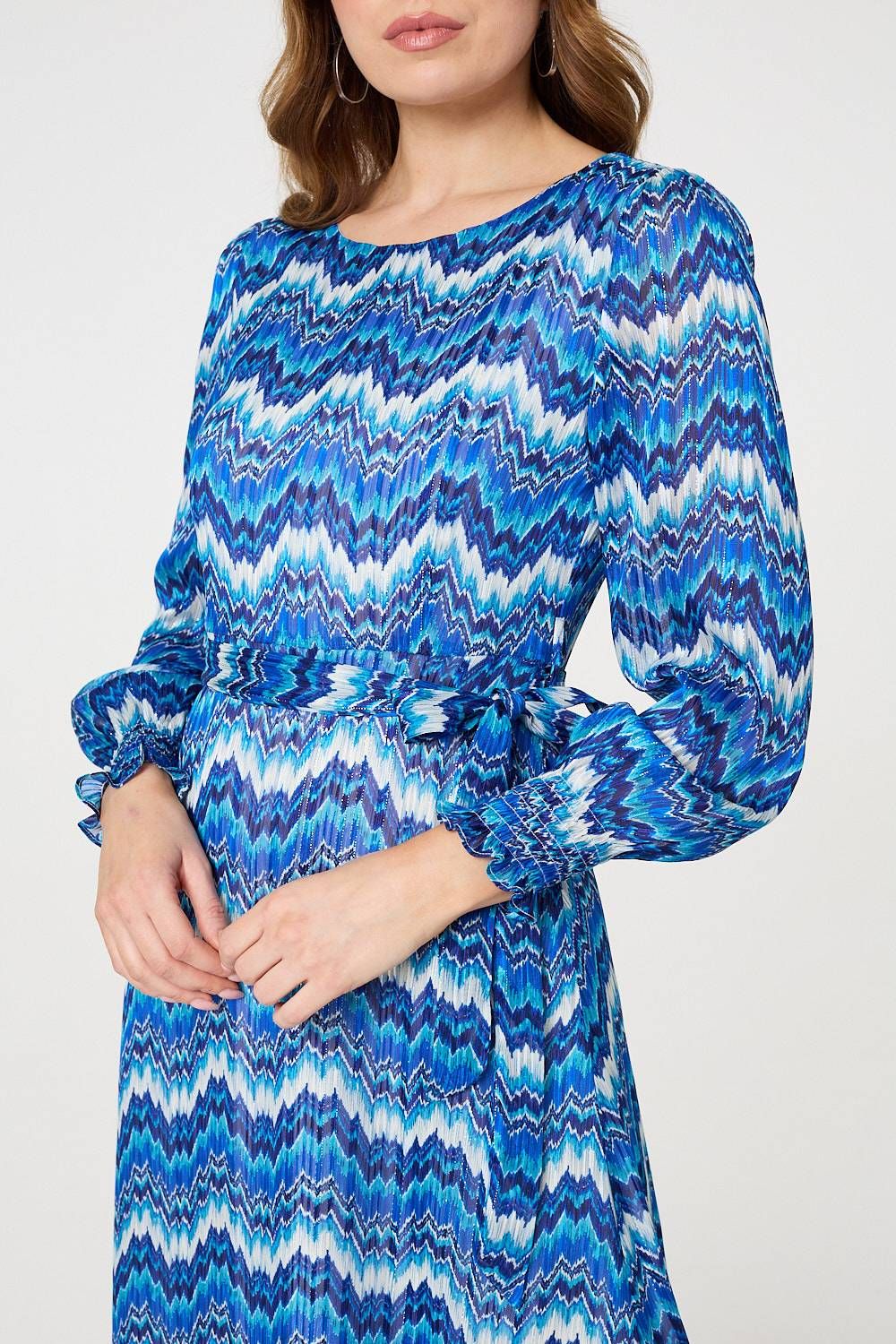 Izabel London Printed Long Sleeve Tie Waist Dress