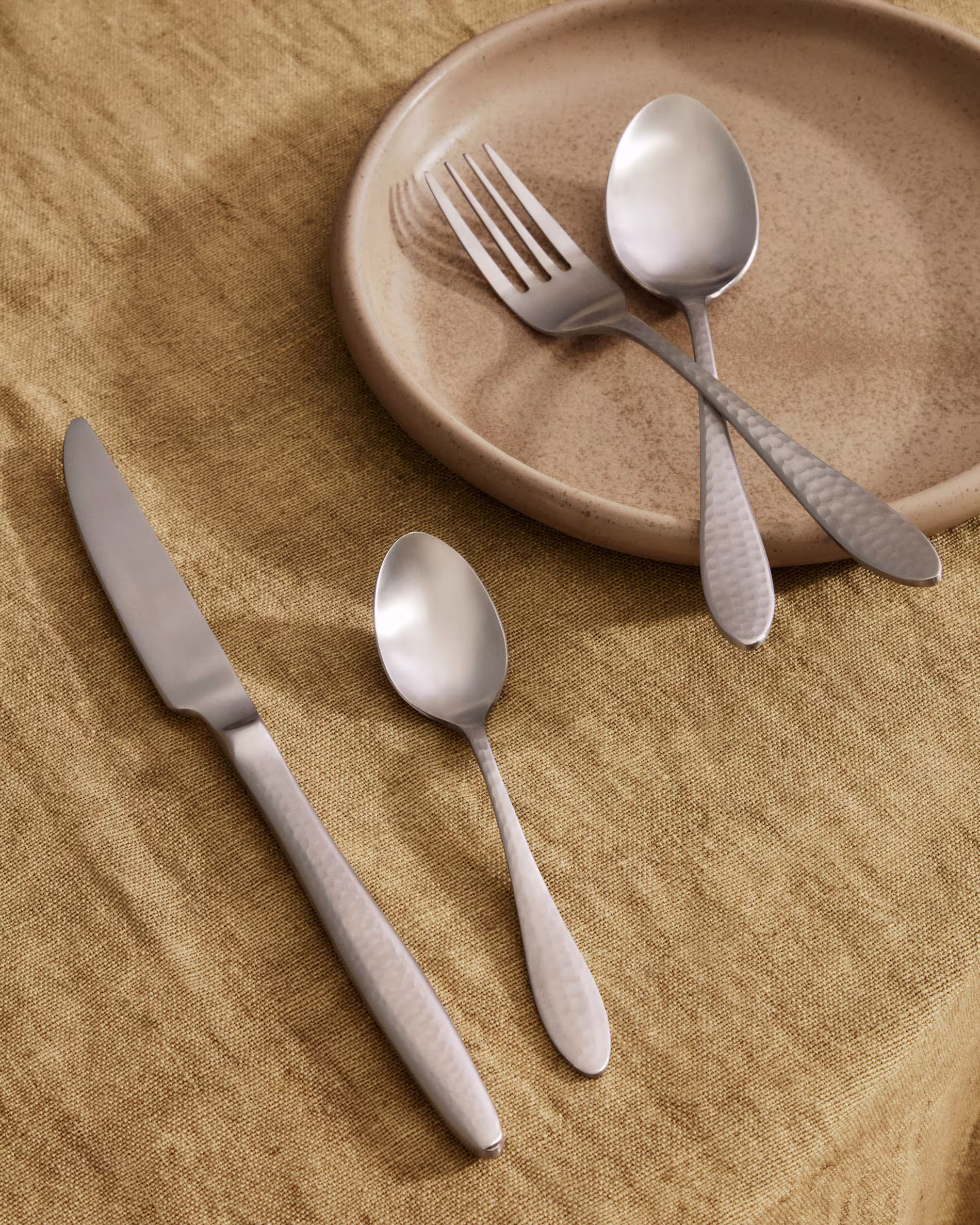 Set Yarine de 16 cubiertos plateado