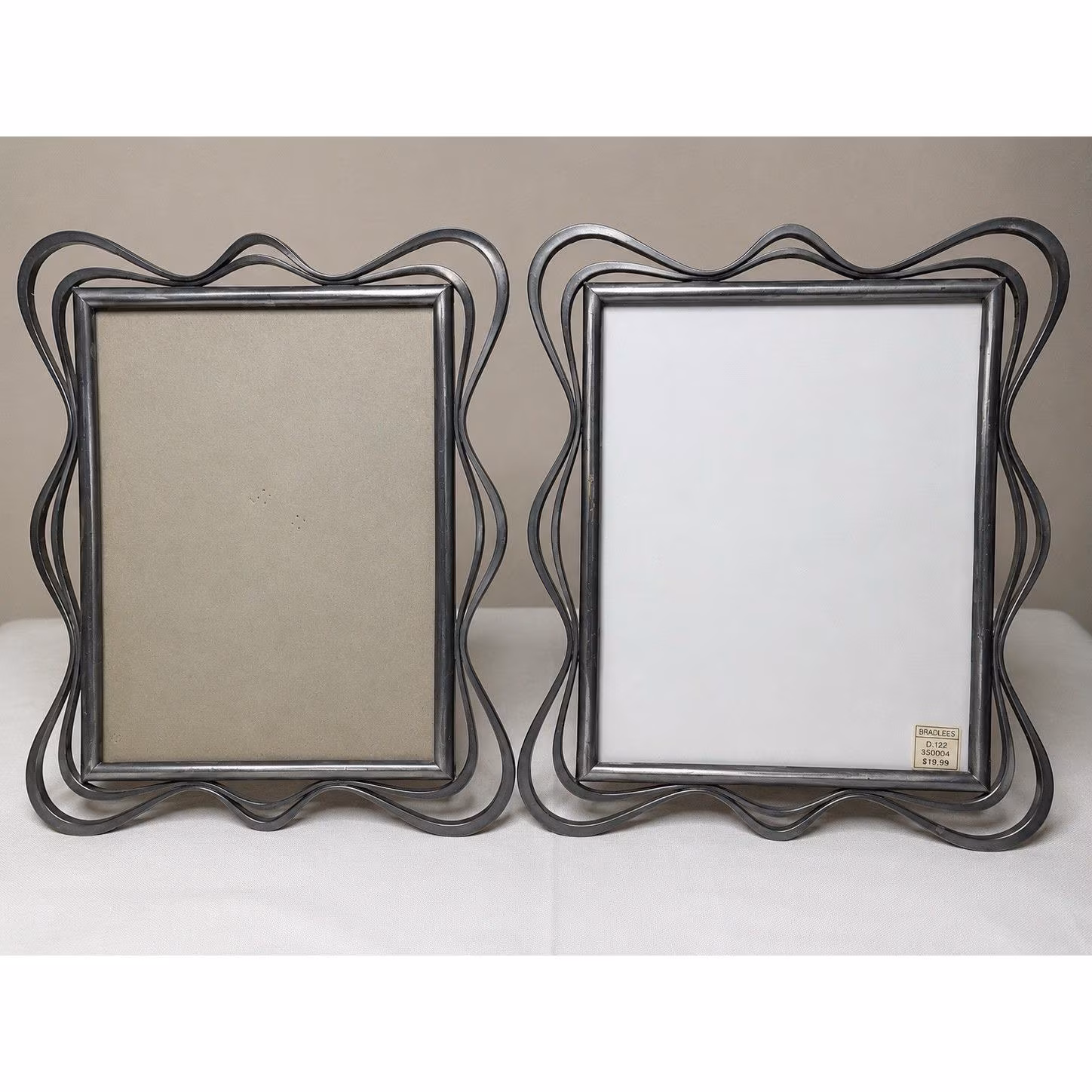 Vintage Bradlees Pair Wavy Metal Picture Frames 8x10 Postmodern Taiwan