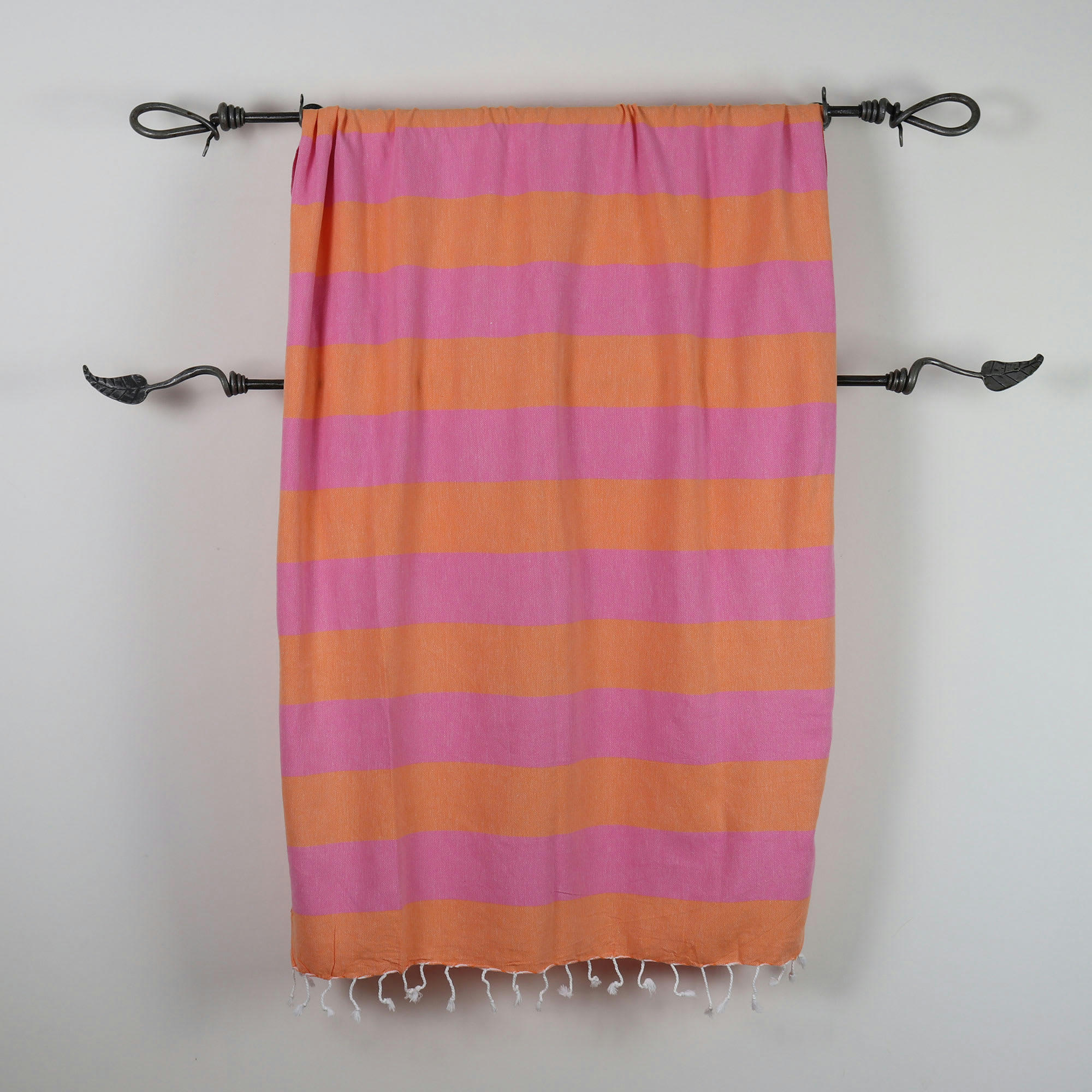 - Fouta en coton avec franges orange et rose 100x160cm
