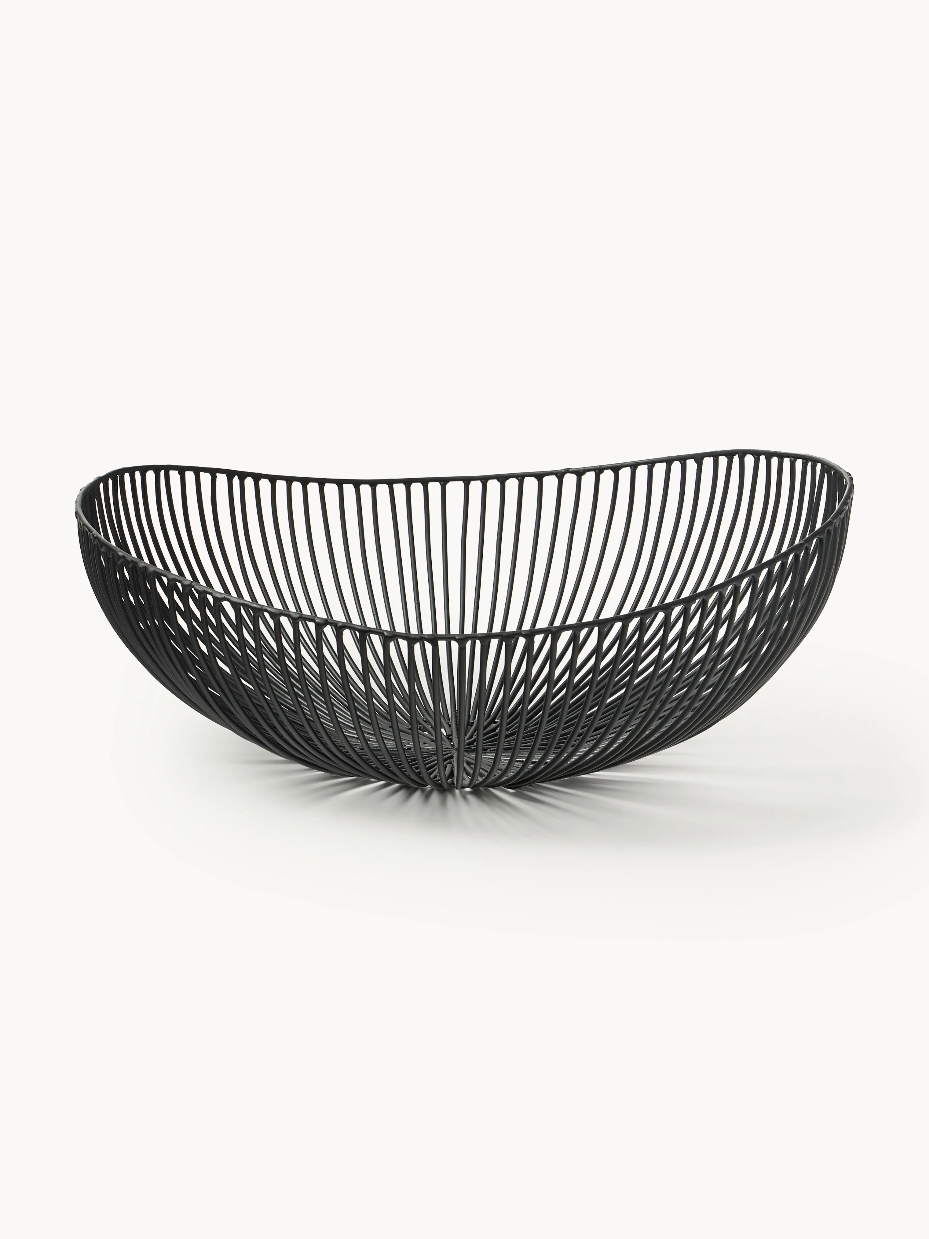 Handgefertigter Metall-Servierkorb Catu, B 39 cm