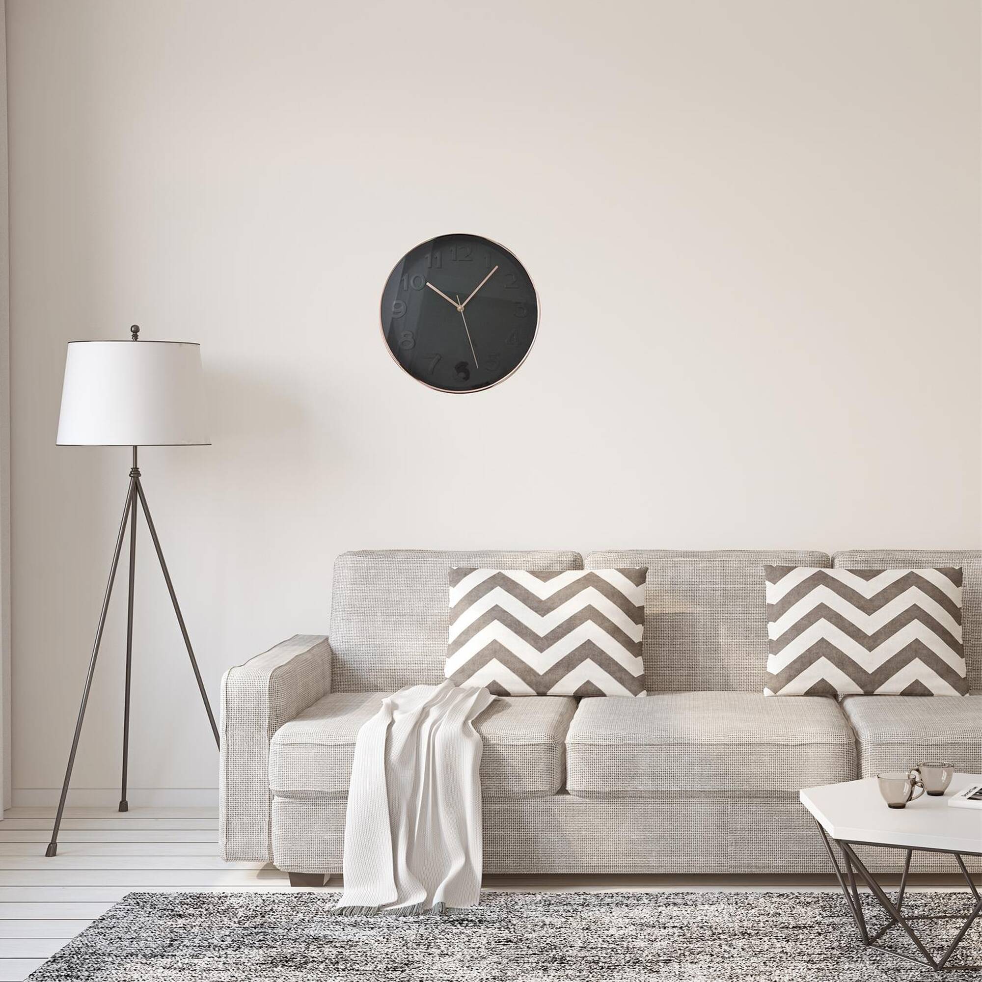 Horloge ronde, métal cuivré