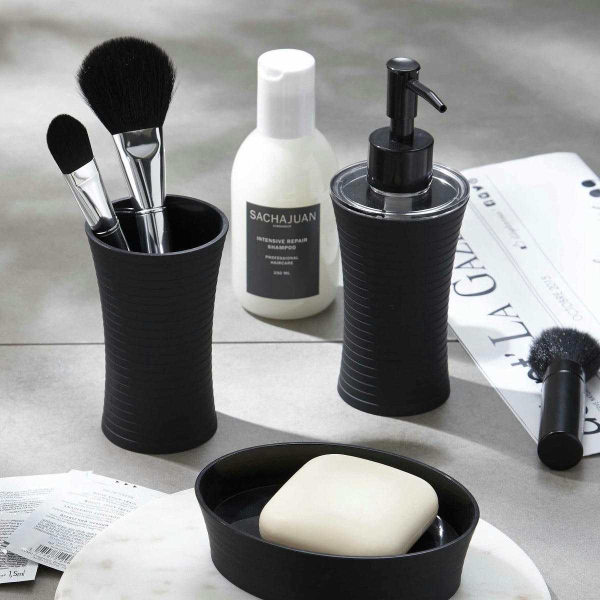 DESIGN - Brosse wc en polystyrène noir