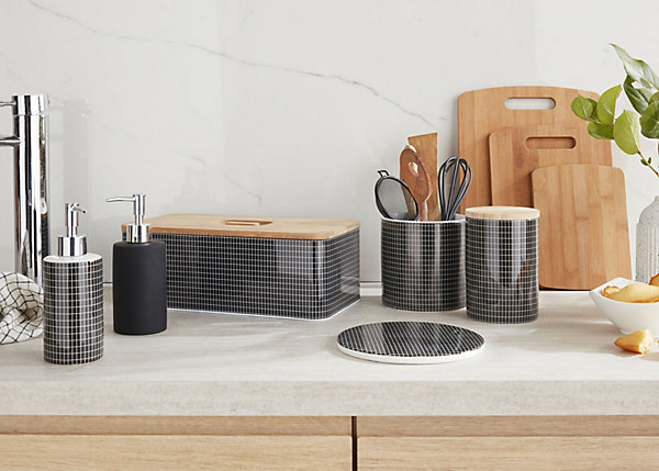 Distributeur de savon soft touch gris