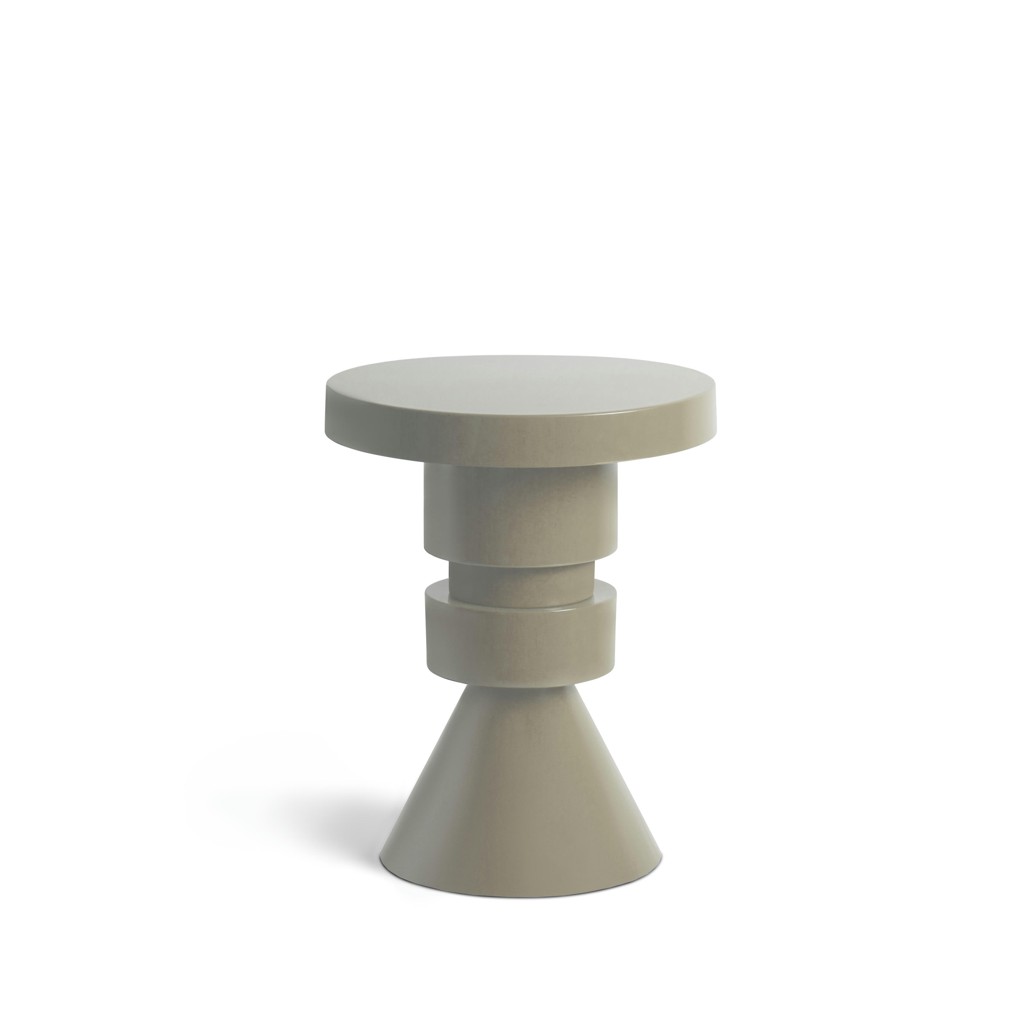 BENNET - Table d'appoint en métal avec finition satinée Taupe