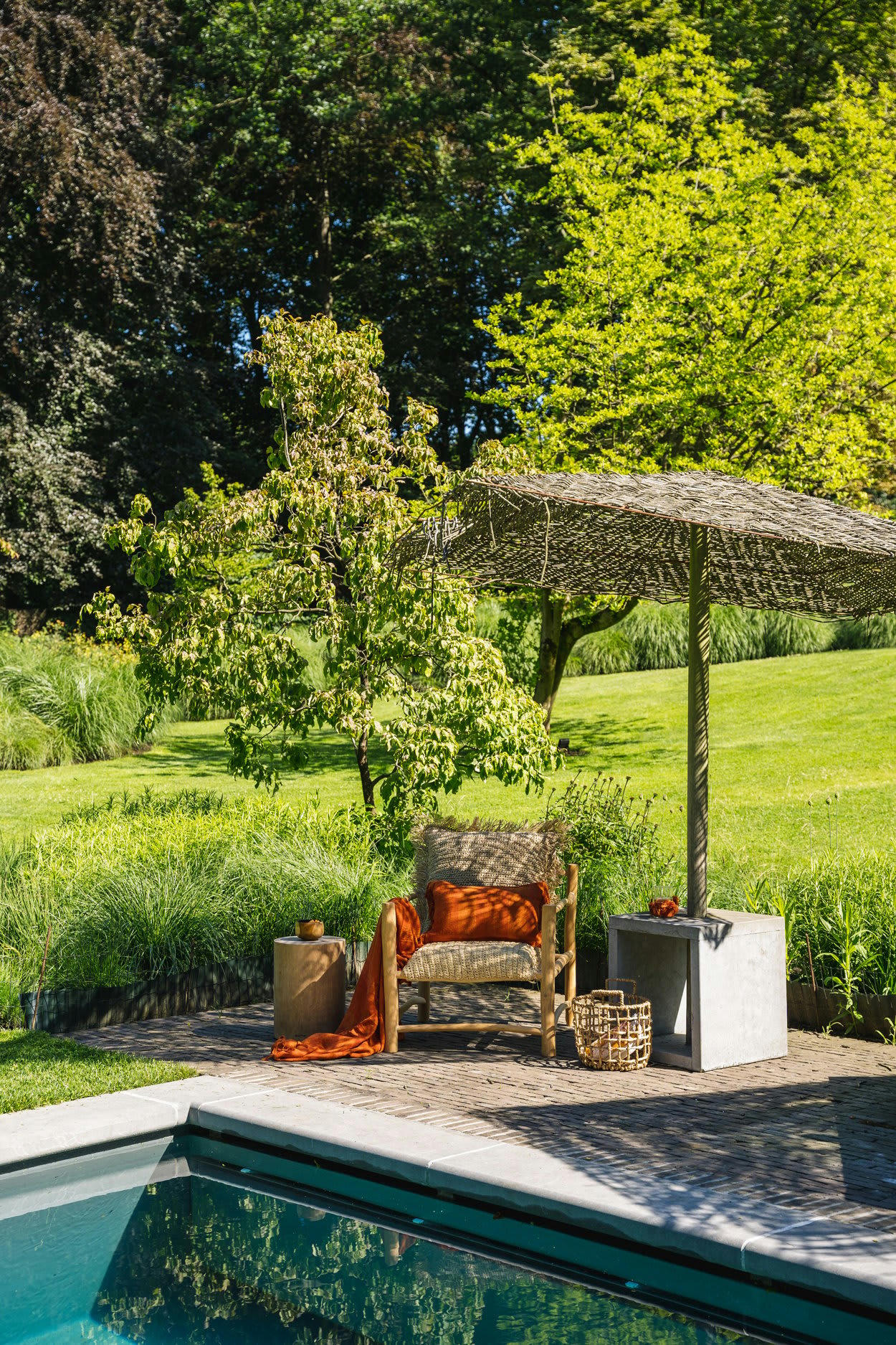 TRIBE - Tabouret en bois de teak naturel