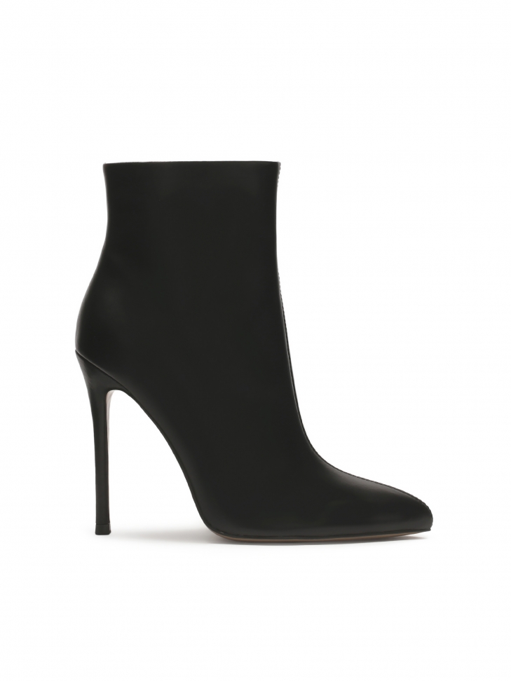 Classic black heeled boots