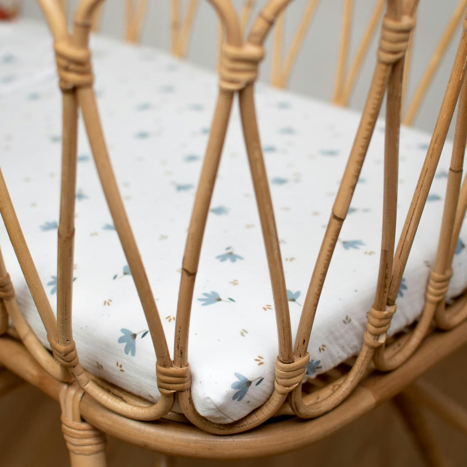 BLEUET - Drap housse berceau en gaze de coton  40 x 80cm