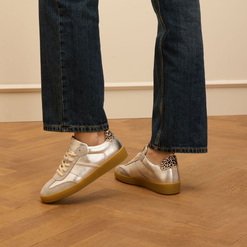 Manfield Zilveren leren sneakers met leopard details