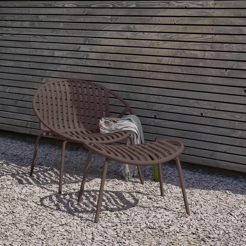 WOOOD Bruce Loungestoel Met Hocker - Polypropeen/Metaal - Paars/Bruin