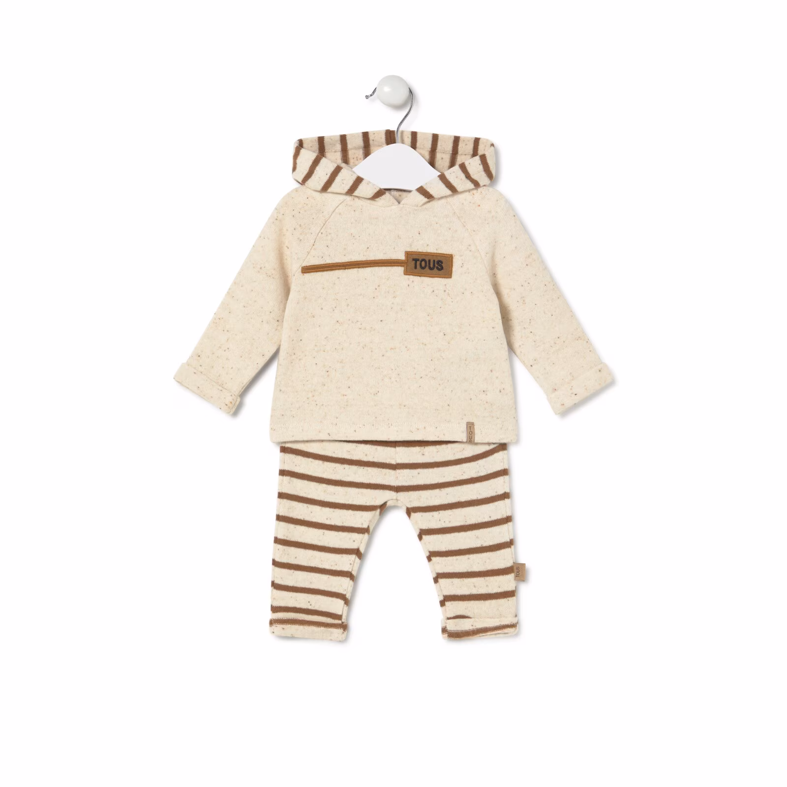 Conjunto de niño Brown crudo