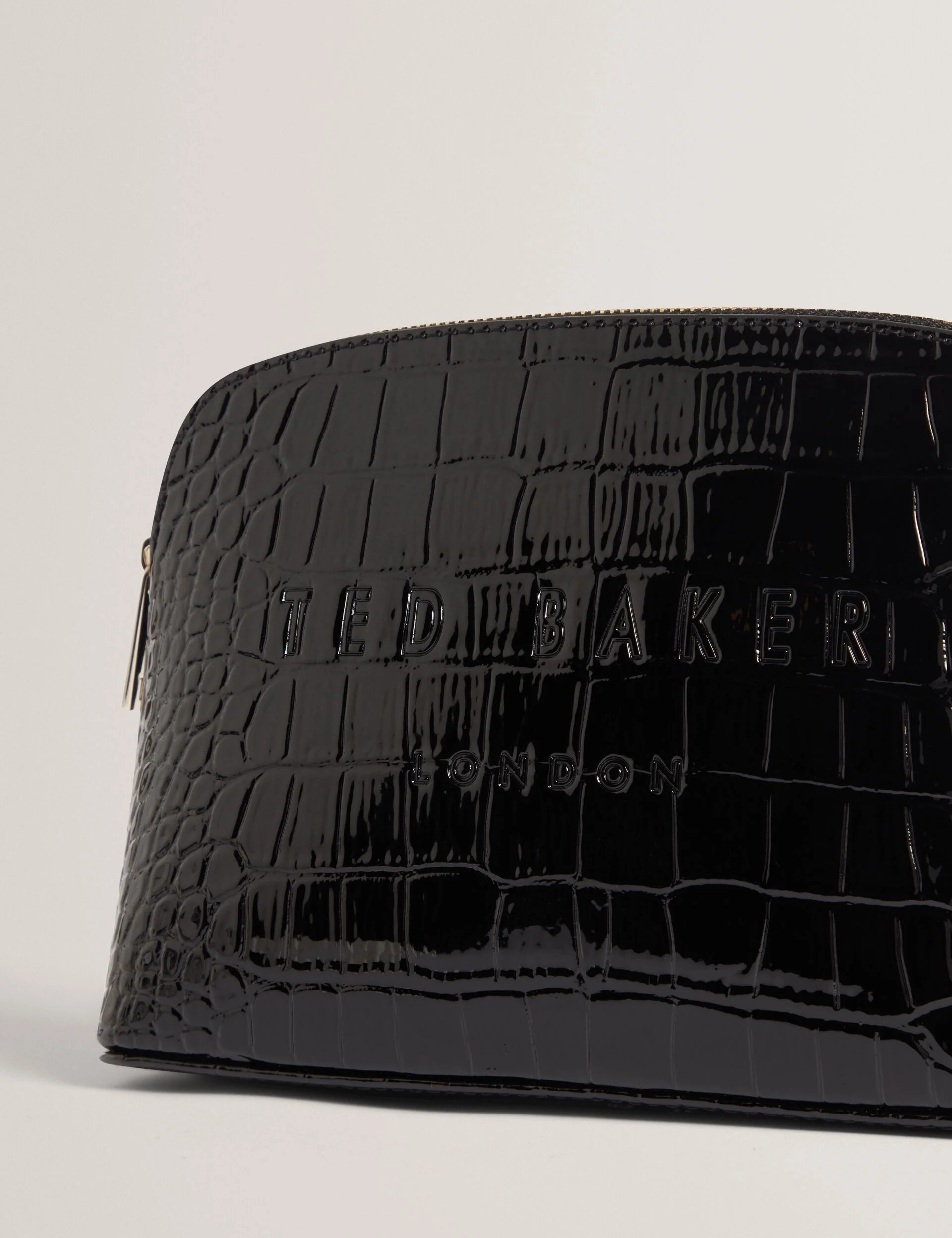 CROCALA | JET BLACK