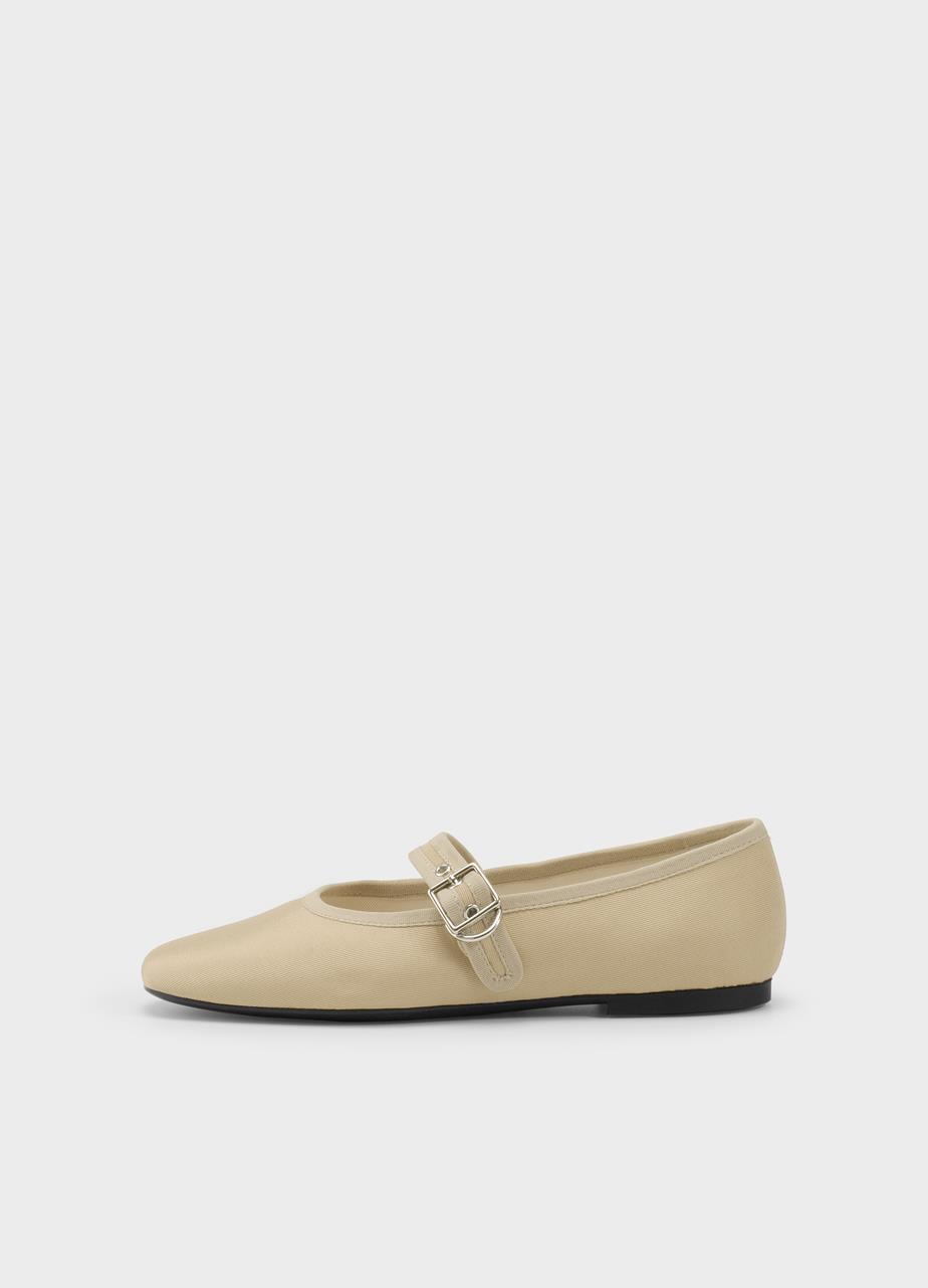 Jolin Ballet Flats