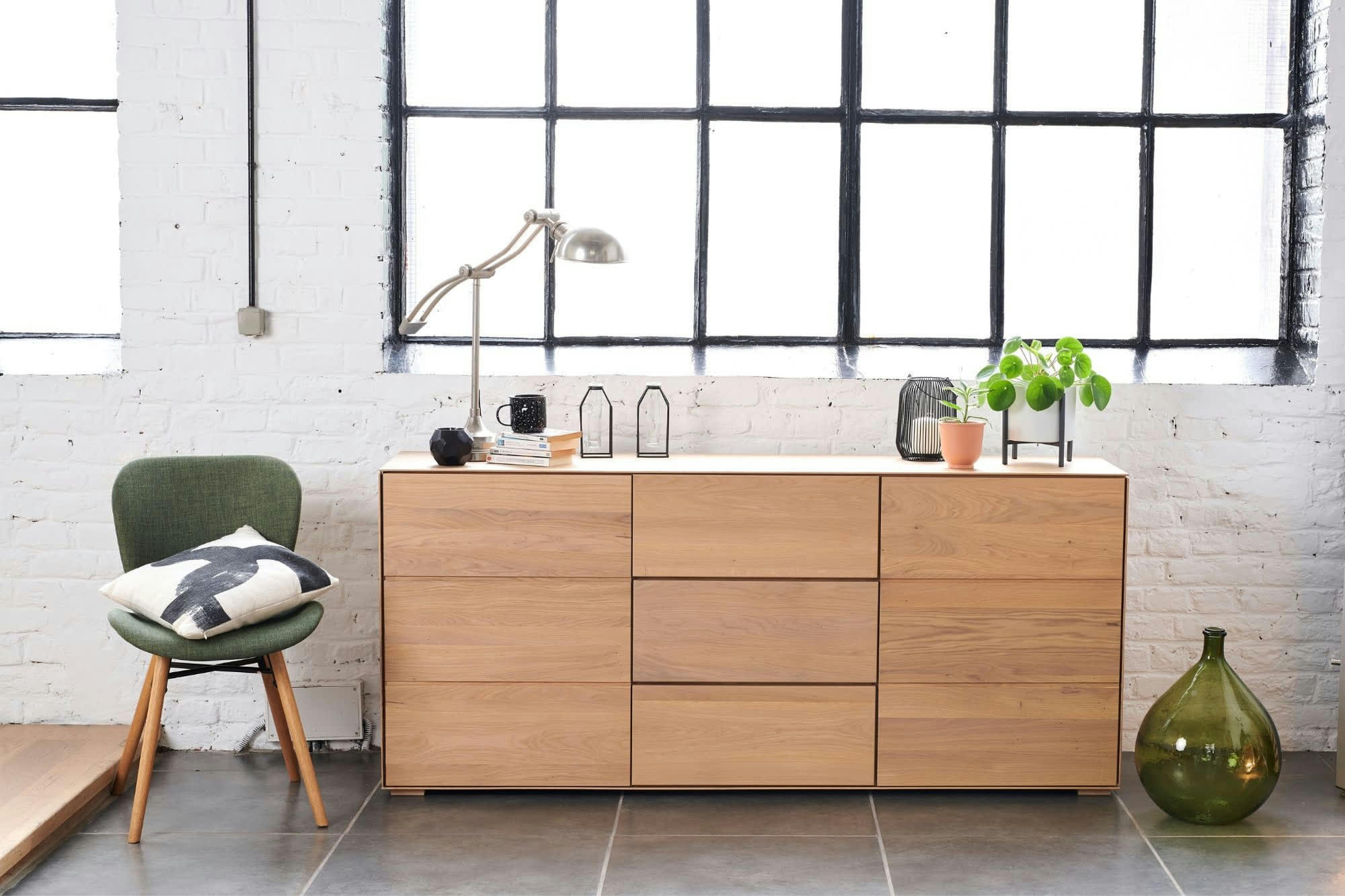 FILIGRAME - Buffet moderne en bois de chêne massif naturel 2 portes 3 tiroirs L180