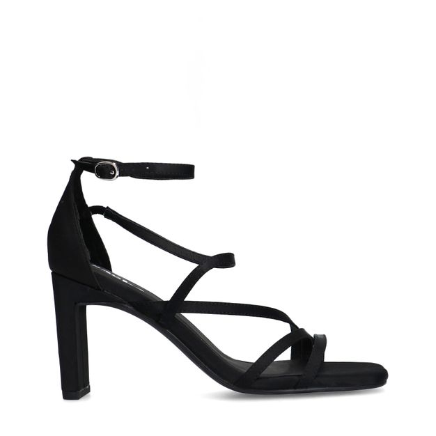 Zwarte sandalen met hak