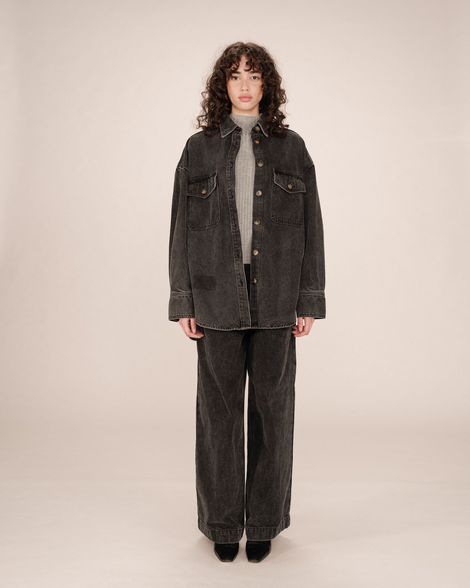 Surchemise oversize black washed Sydney