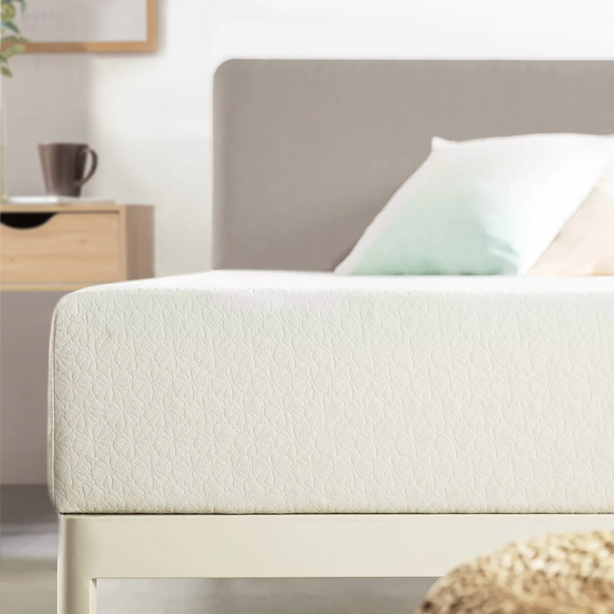 10 Inch Green Tea Memory Foam Mattress