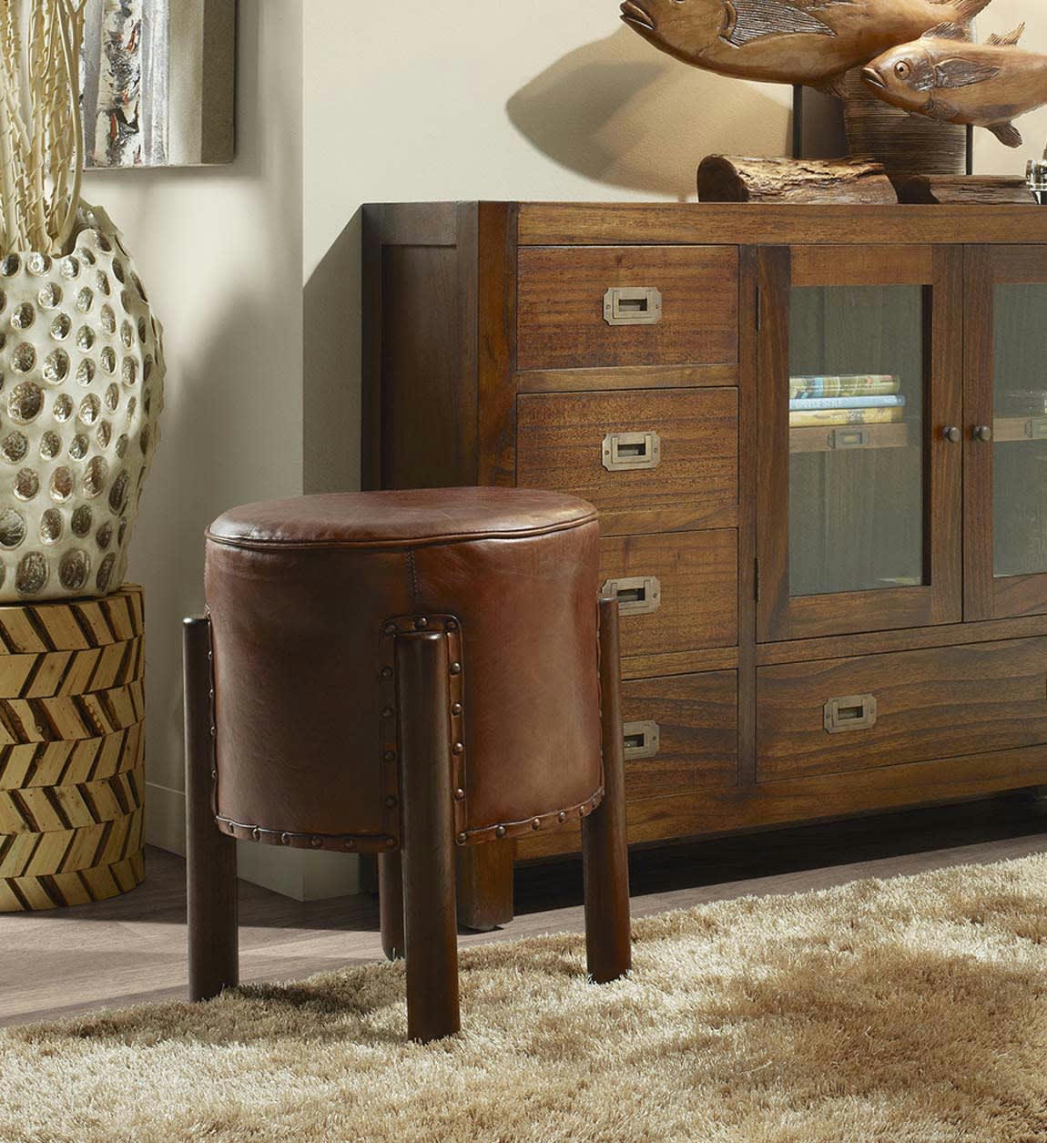 - Tabouret rond en bois marron