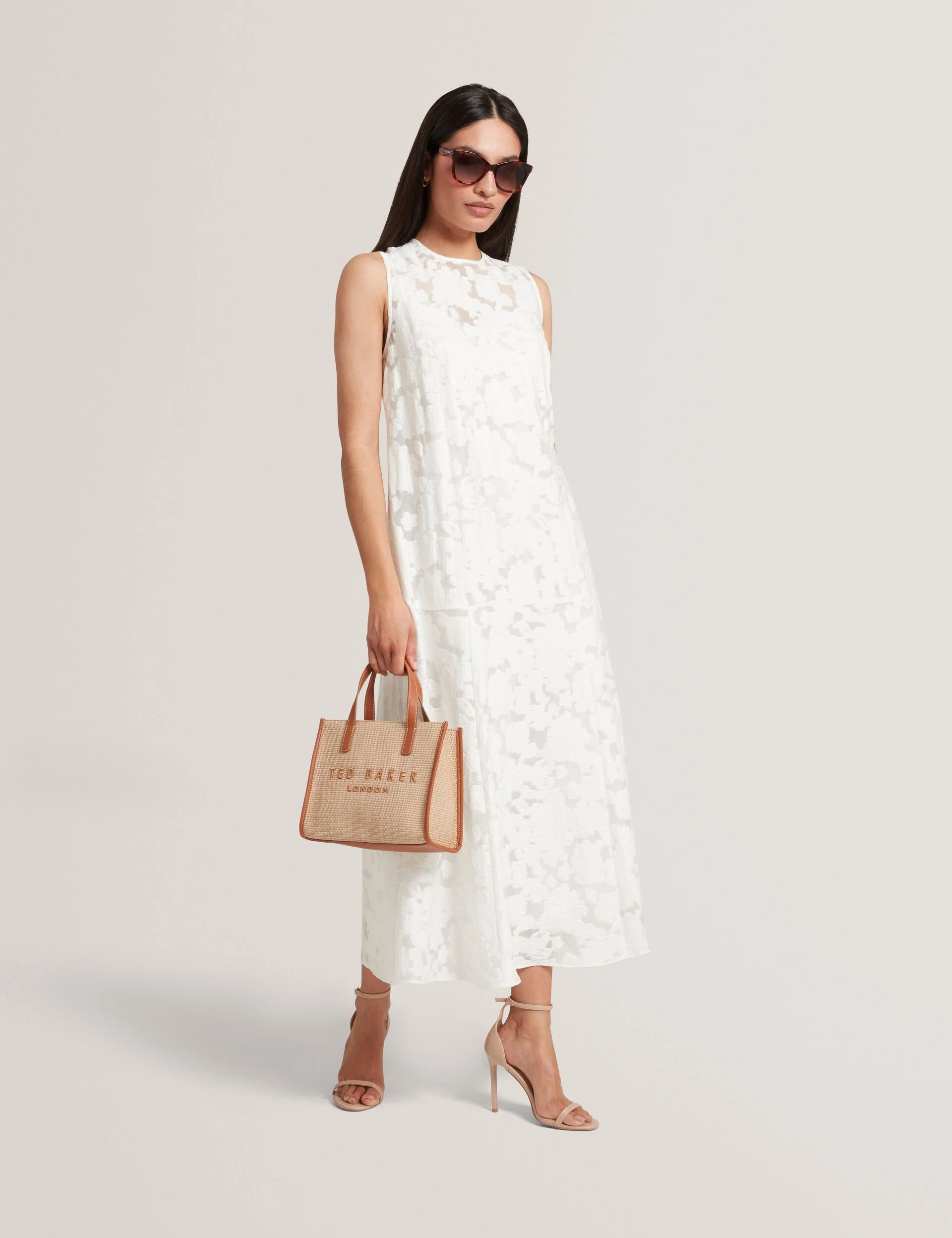 BAYIIA | WHITE