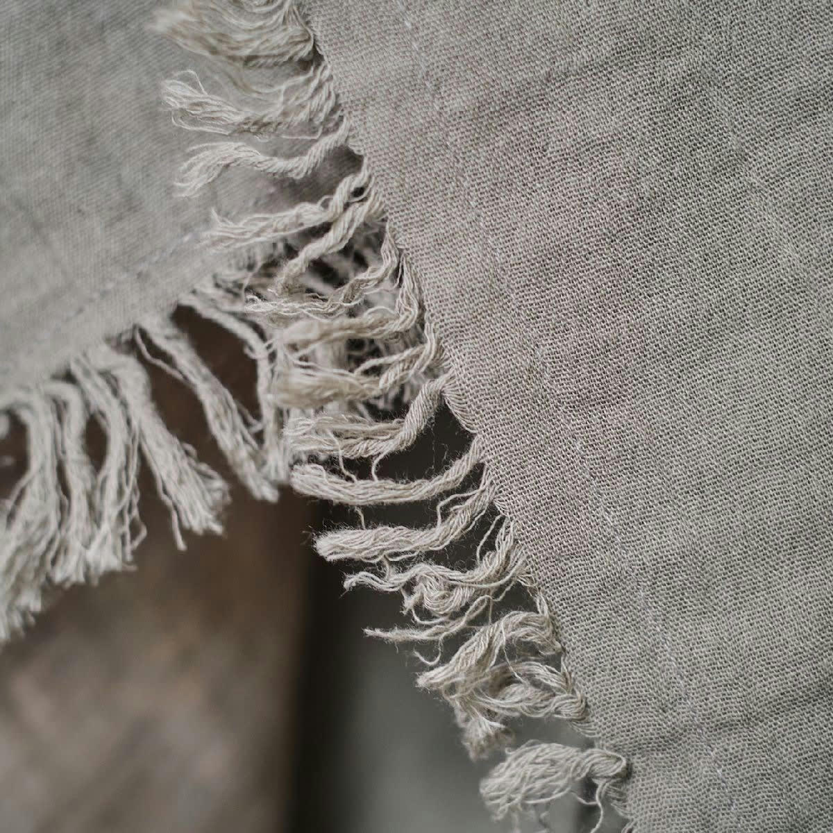 INDIAN FLOWERS - Plaid en gaze de coton vert 150x200