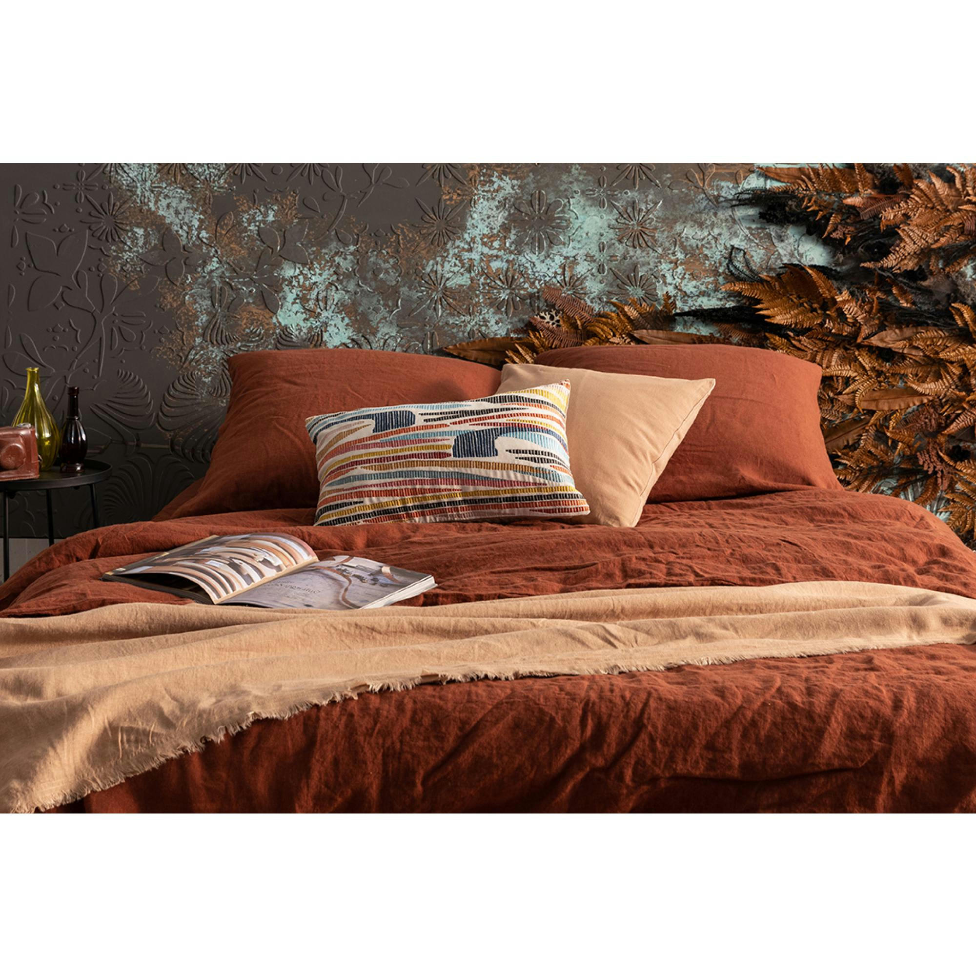 ZEFF - Coussin uni  en lin caramel 30 x 50