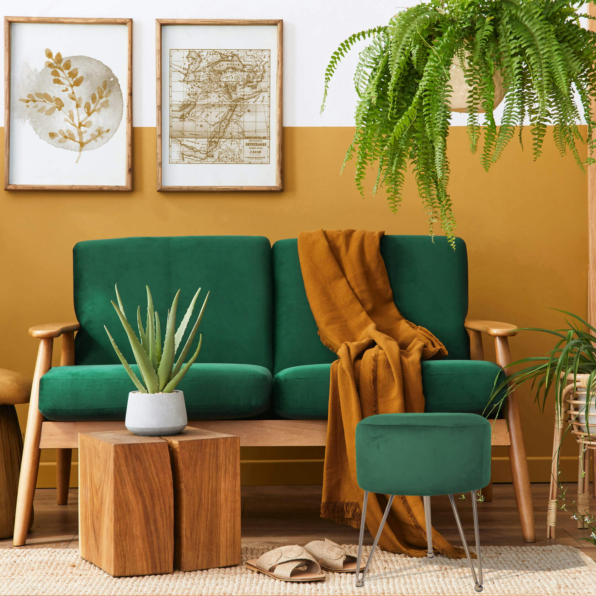 - Tabouret pouf 35x35x43 en velours vert