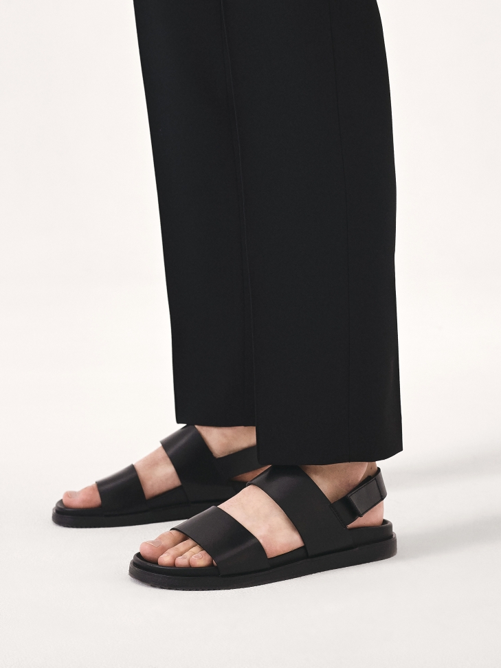 Velcro leather sandals