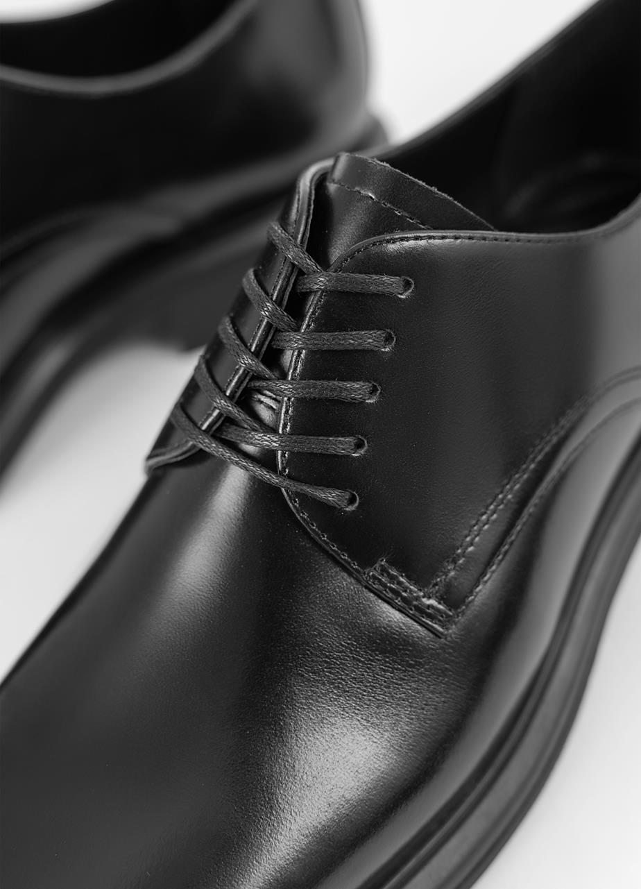 Ellis Shoes
