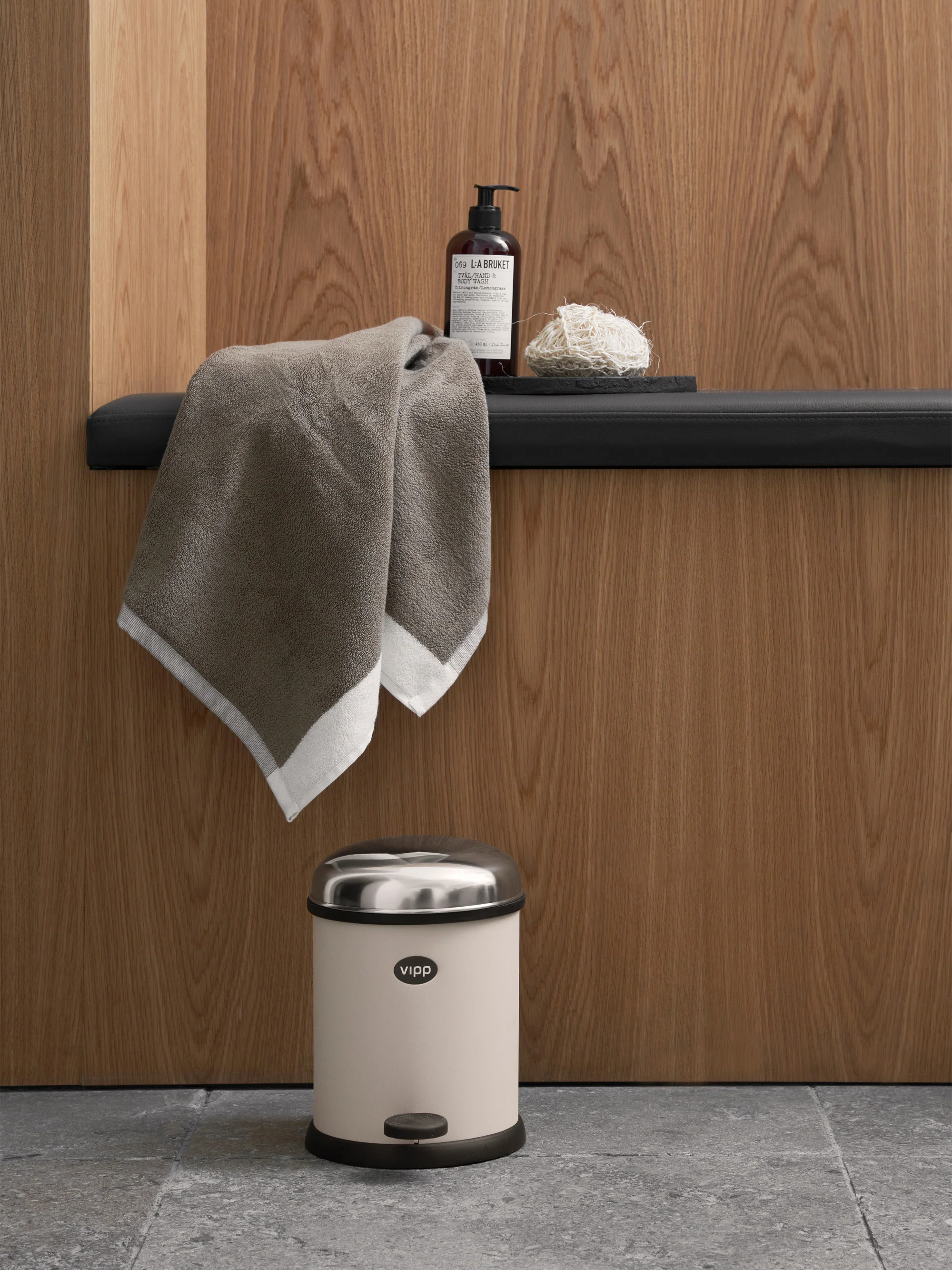 Badezimmerabfalleimer Vipp 12 mit Pedalfunktion