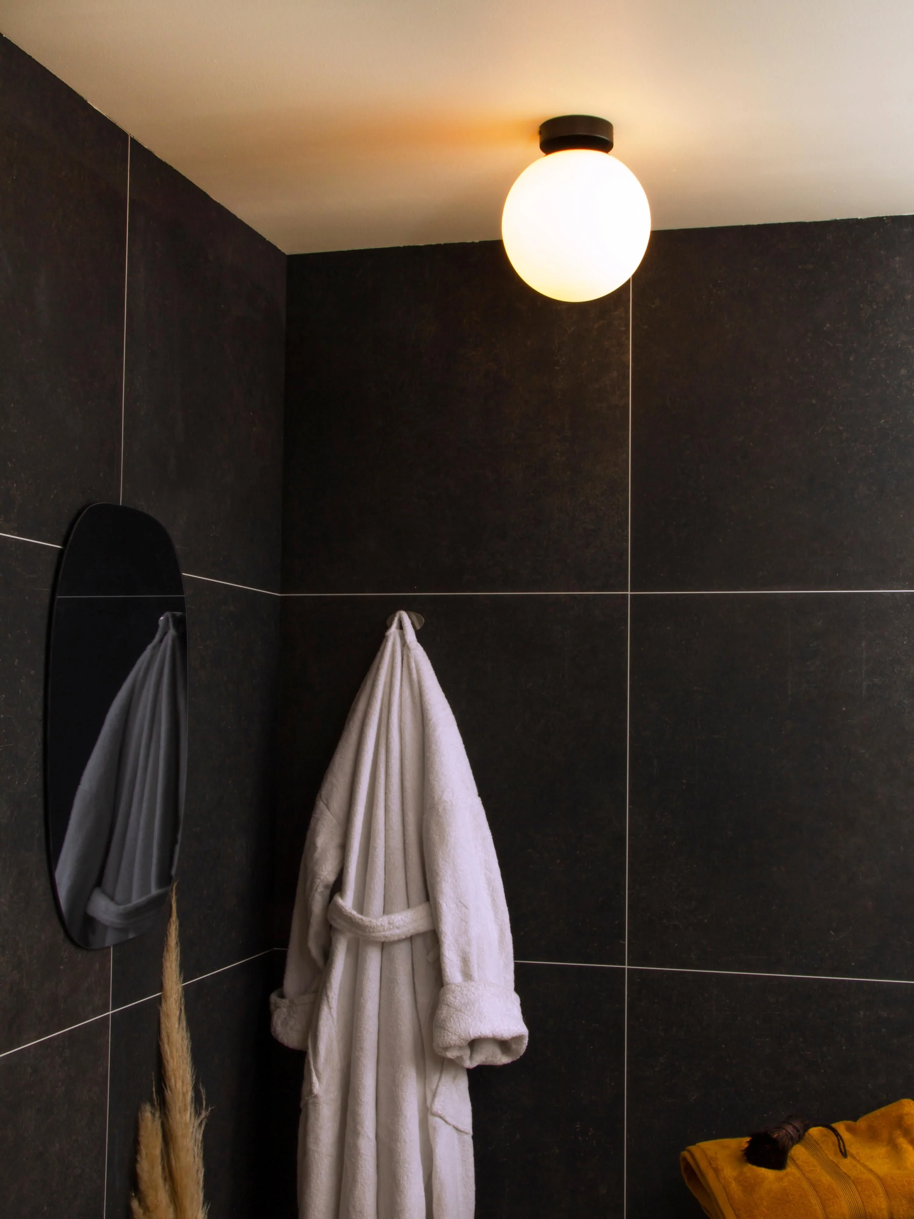 Kleine Deckenleuchte Lido aus Opalglas