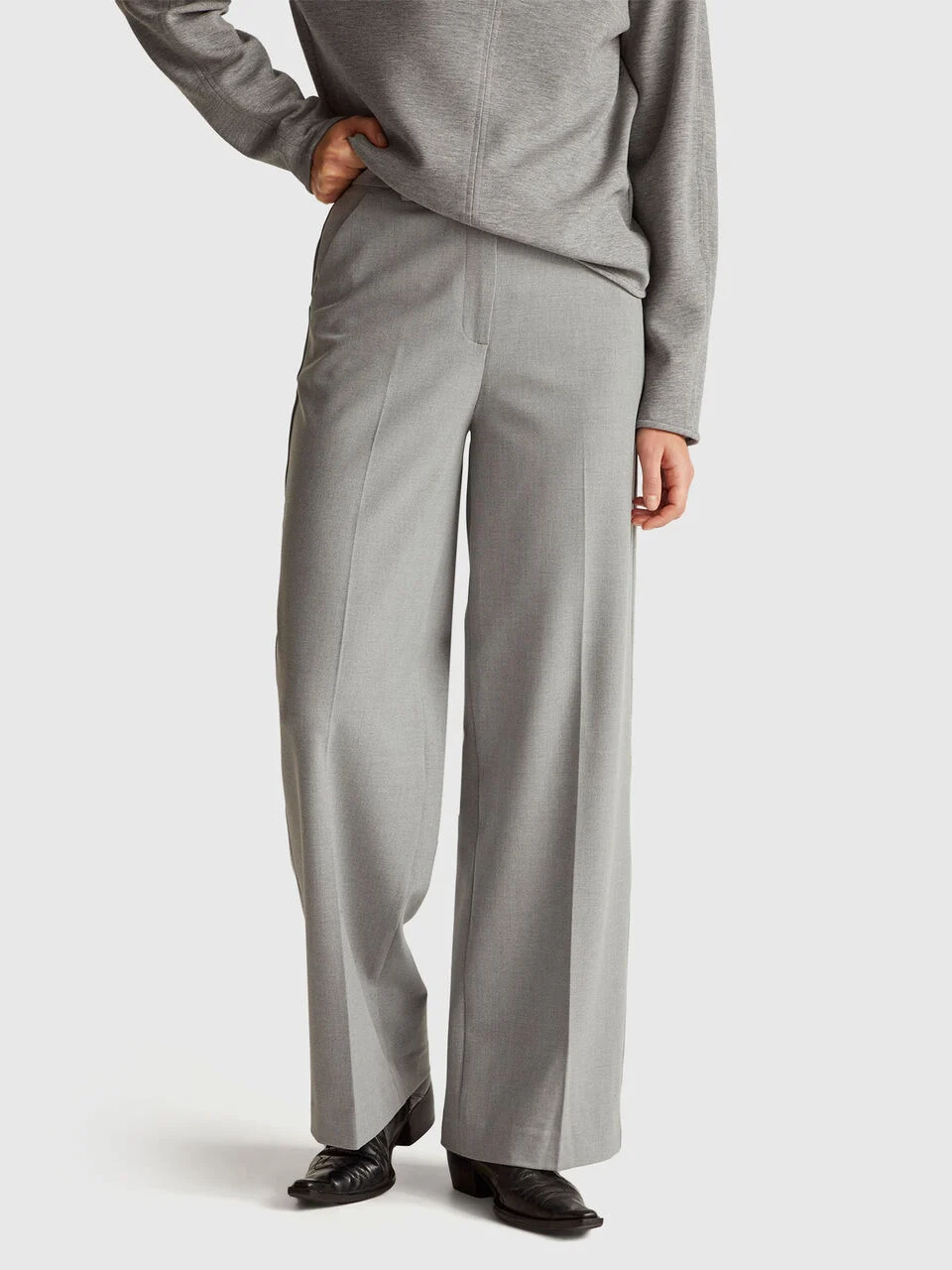 Wide trousers in stretch viscose blend
