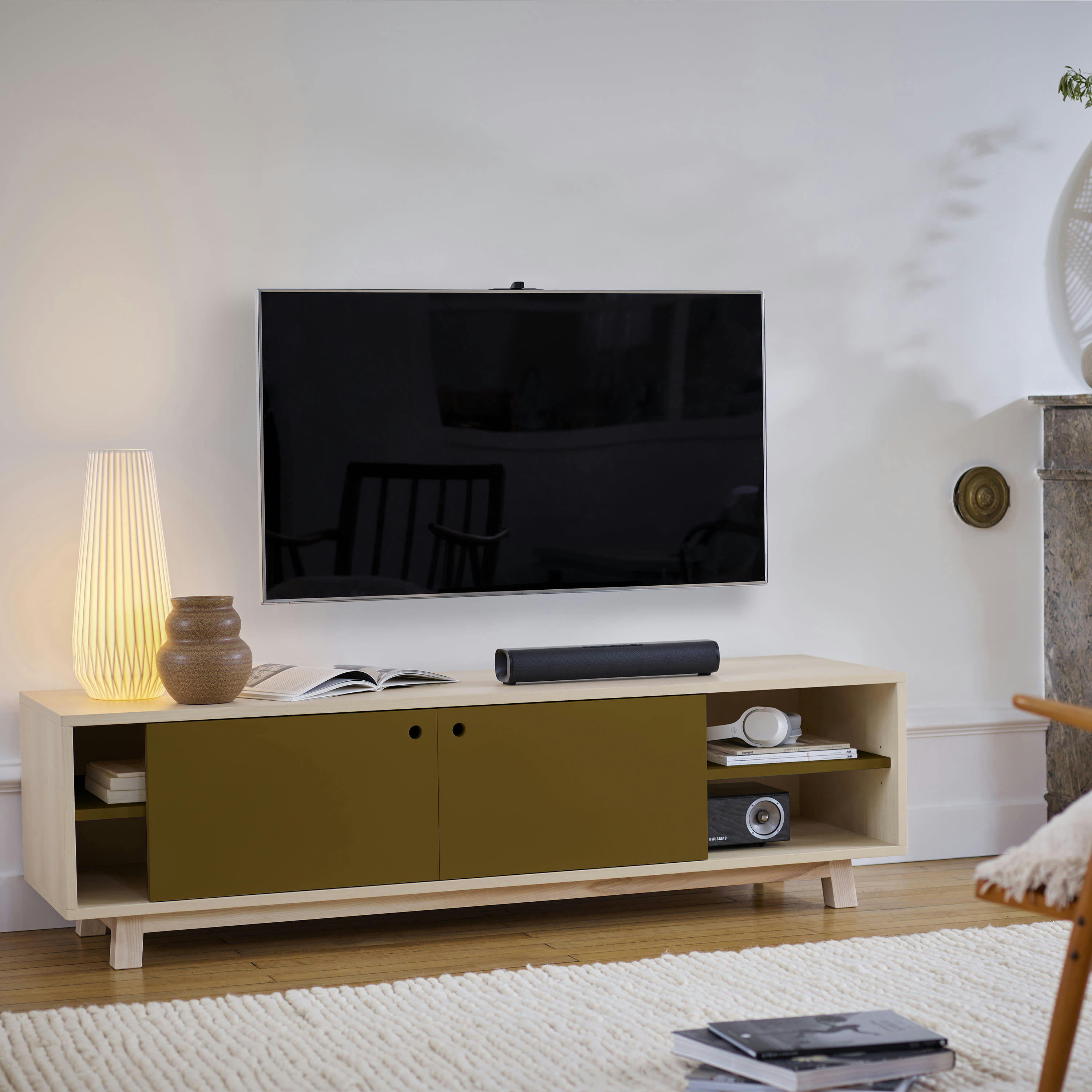 KUBE - Meuble TV 2 portes coulissantes 160 cm, en frêne