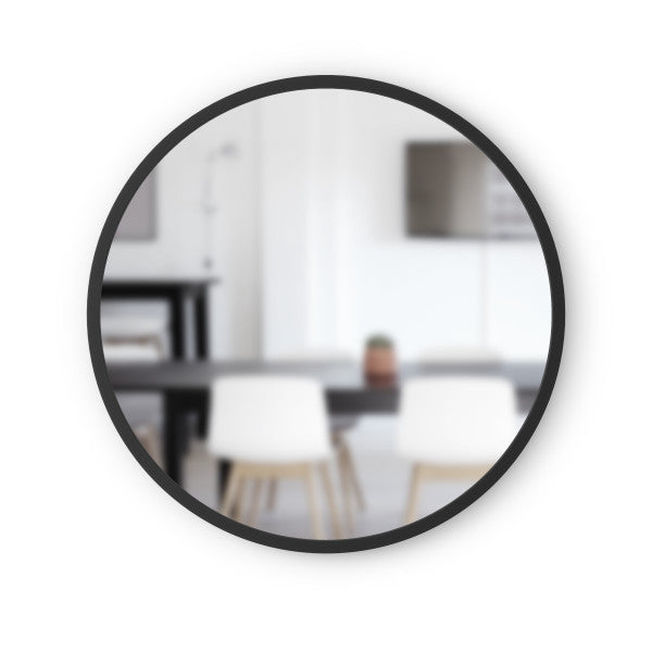 Umbra Hub decoratieve ronde muurspiegel
