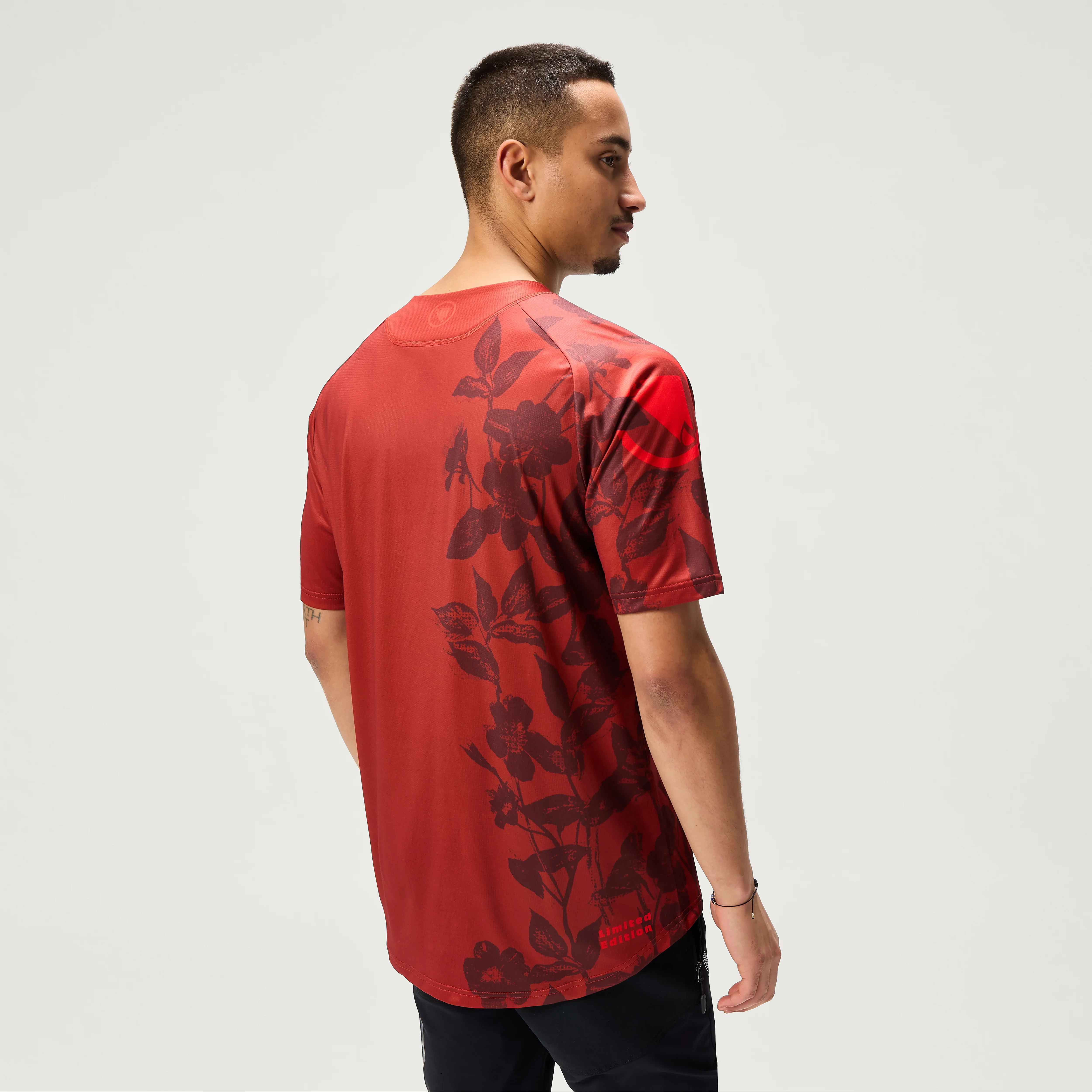 Men's Ltd Botanic Print S/S Tee - Brick Red