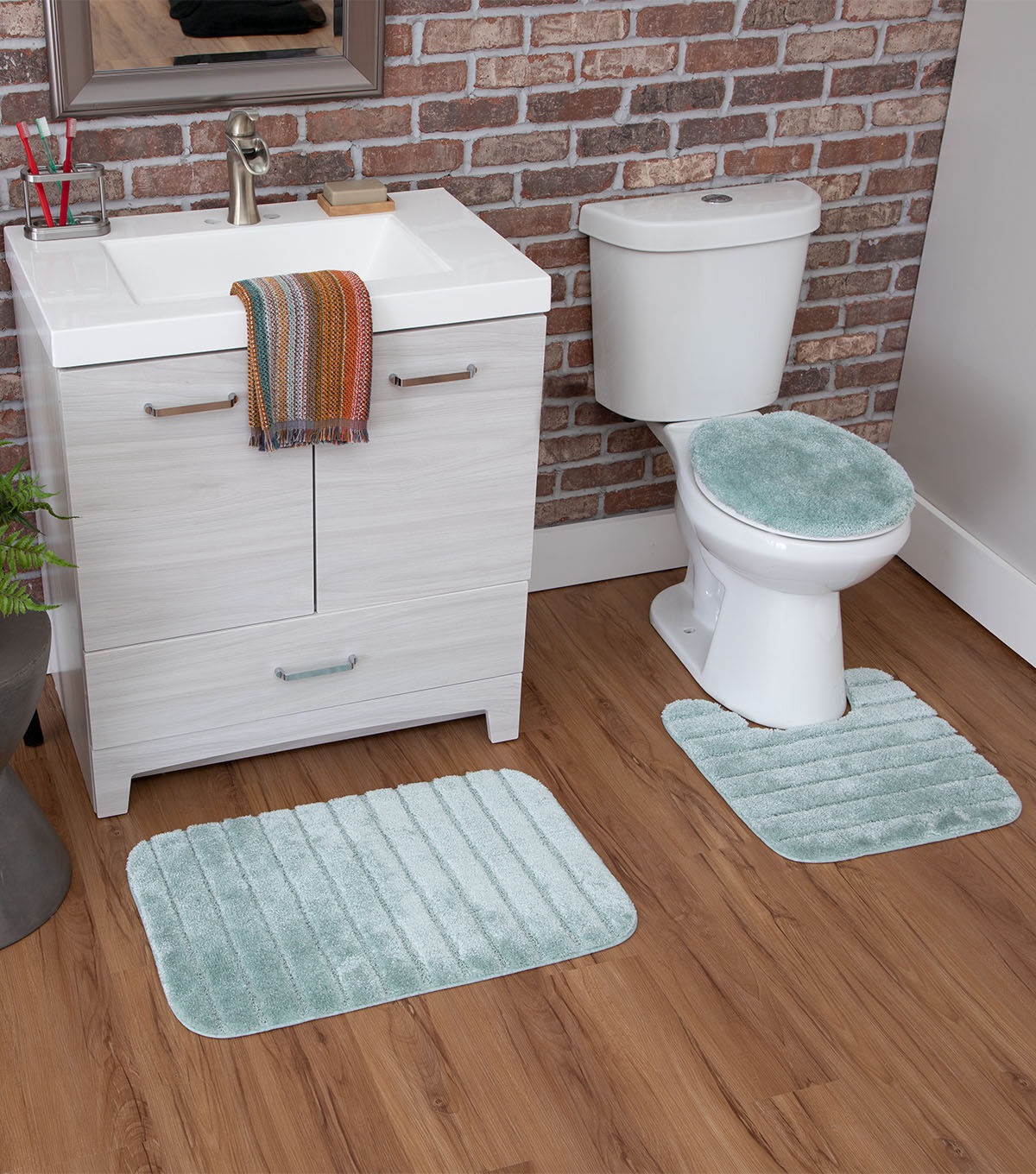 Veranda Decorative Bath Rug 1' X 2'