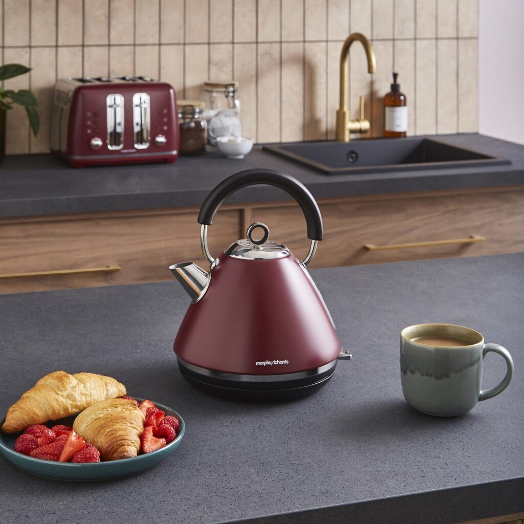 Morphy Richards Accents Pyramid Kettle Rhubarb