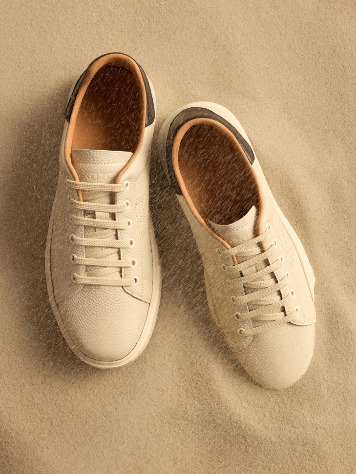 Men's leather shoes with perforations