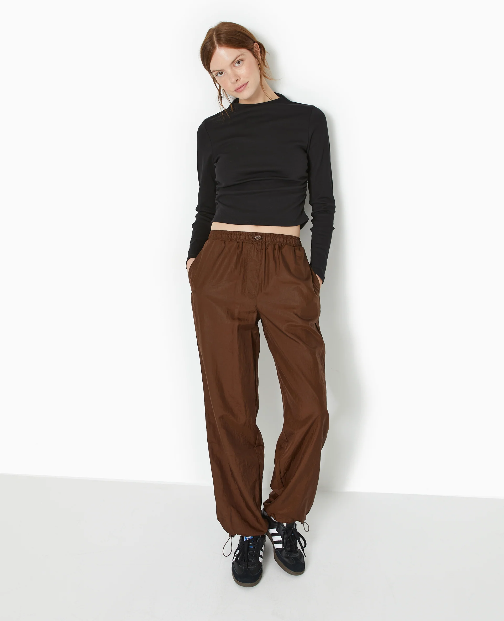 Pantalon parachute avec liens élastiqués