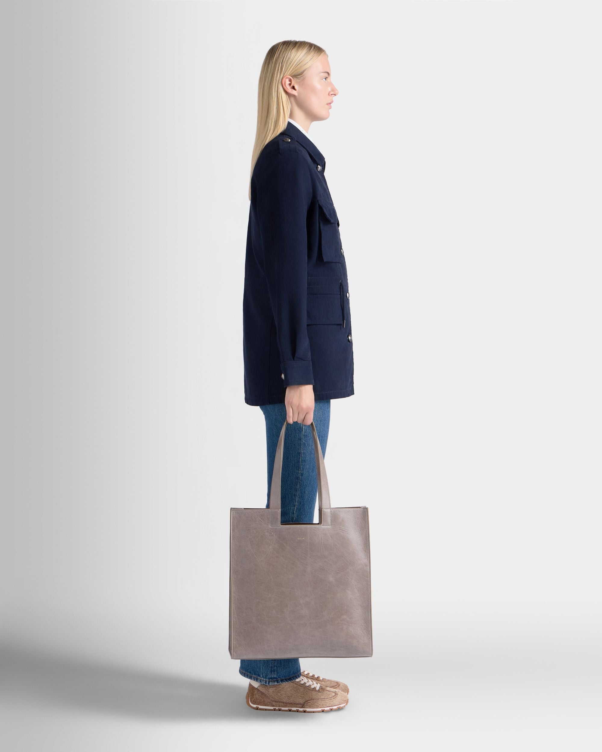 Tote Bag Easy Bally Aus Leder In Taupe