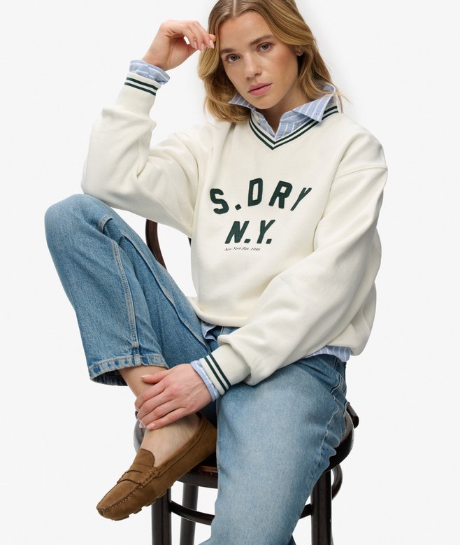 Country Club Applique V Neck Sweatshirt