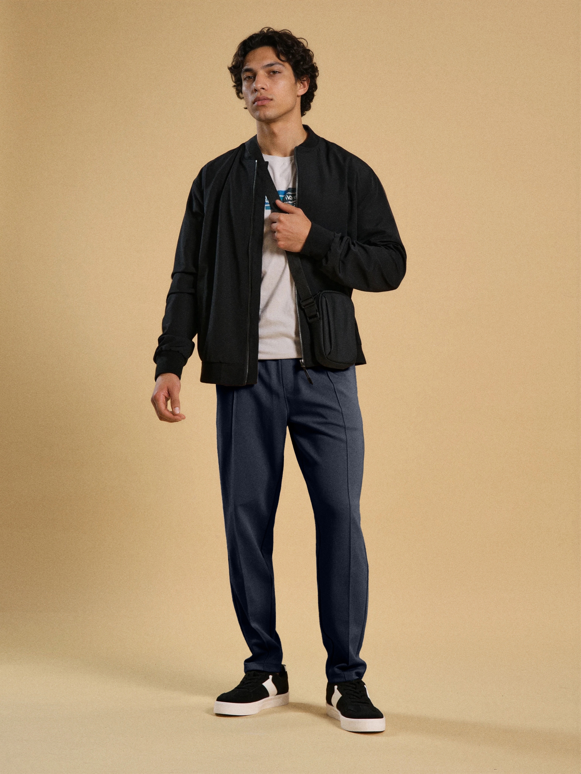 Spodnie tapered fit