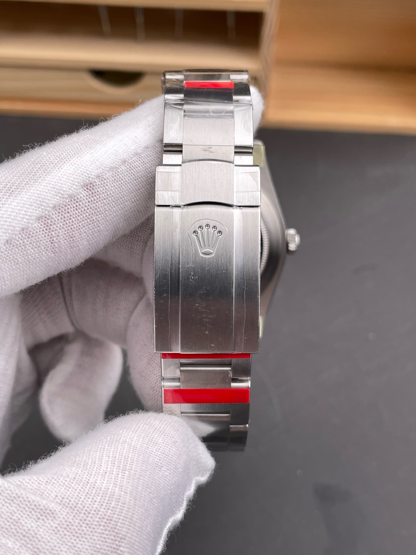 Rolex Oyster Perpetual 41 Celebration Dial 124300 style -77